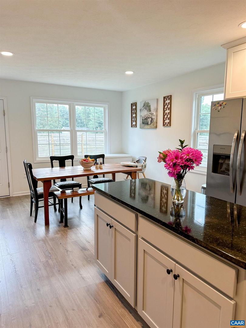 307 15TH ST, GROTTOES, Virginia 24441, 3 Bedrooms Bedrooms, ,2 BathroomsBathrooms,Residential,For sale,307 15TH ST,673032 MLS # 673032