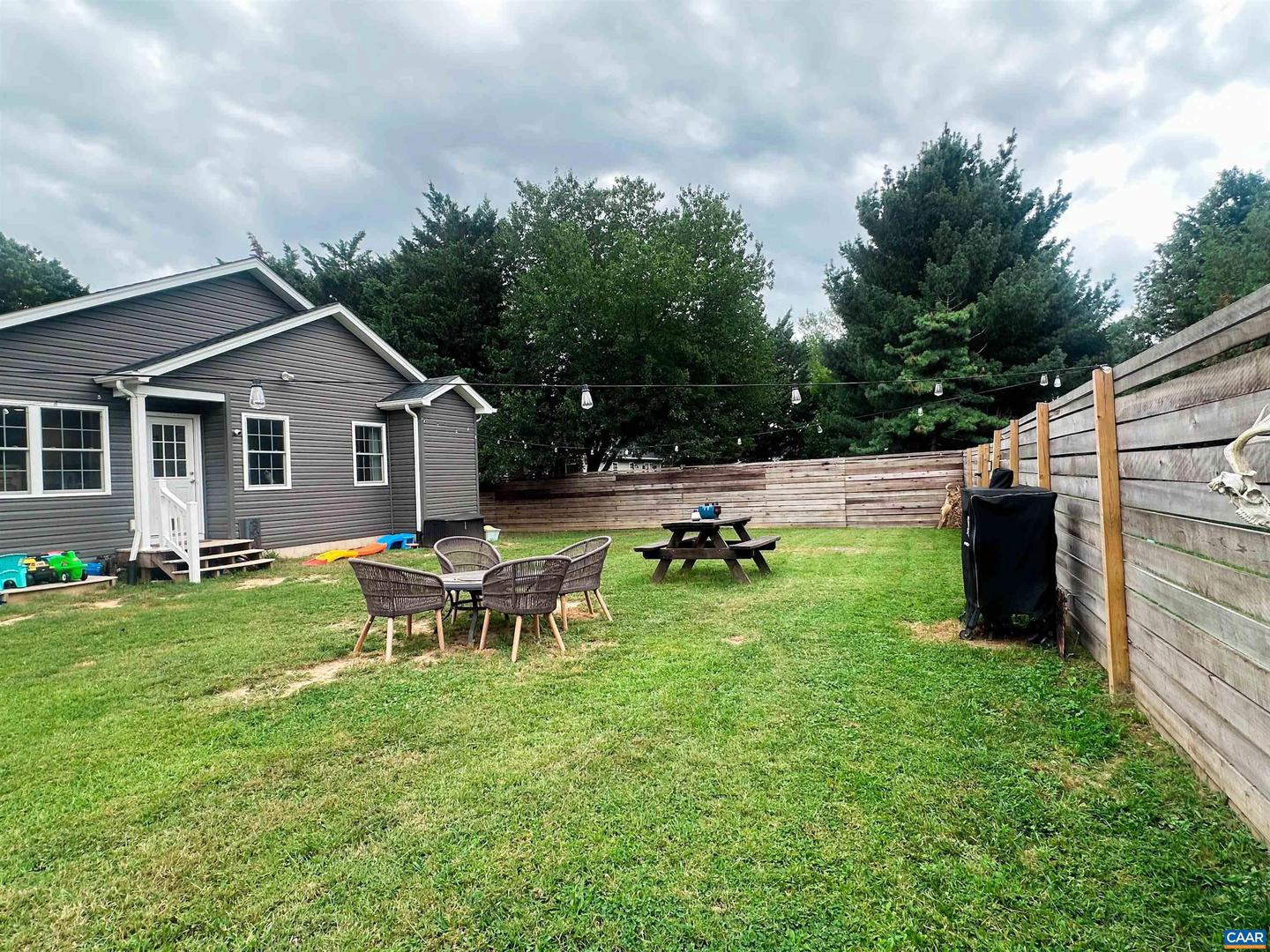 307 15TH ST, GROTTOES, Virginia 24441, 3 Bedrooms Bedrooms, ,2 BathroomsBathrooms,Residential,For sale,307 15TH ST,673032 MLS # 673032