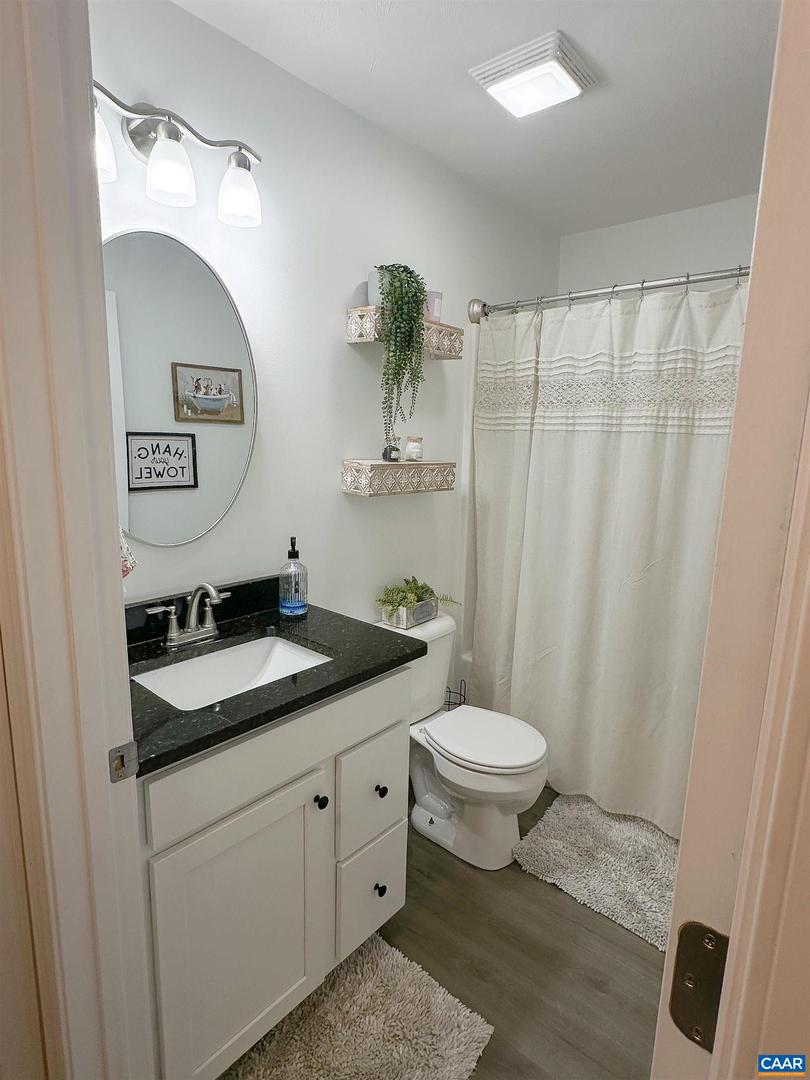 307 15TH ST, GROTTOES, Virginia 24441, 3 Bedrooms Bedrooms, ,2 BathroomsBathrooms,Residential,For sale,307 15TH ST,673032 MLS # 673032