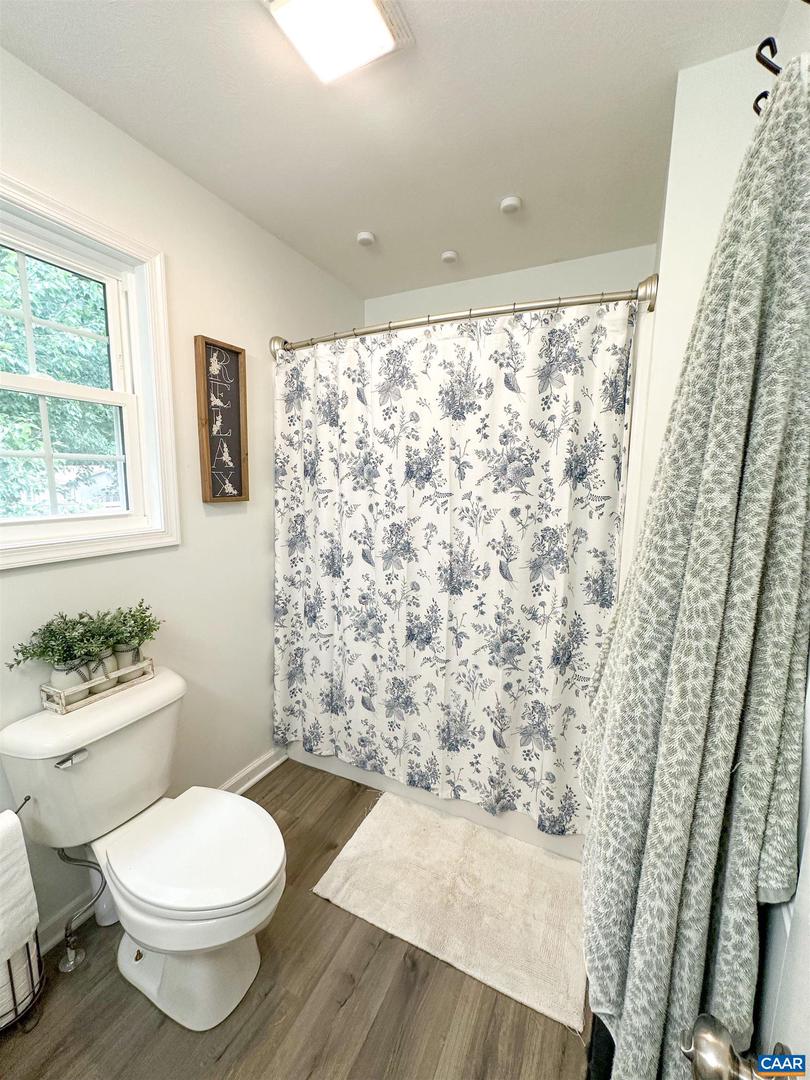 307 15TH ST, GROTTOES, Virginia 24441, 3 Bedrooms Bedrooms, ,2 BathroomsBathrooms,Residential,For sale,307 15TH ST,673032 MLS # 673032