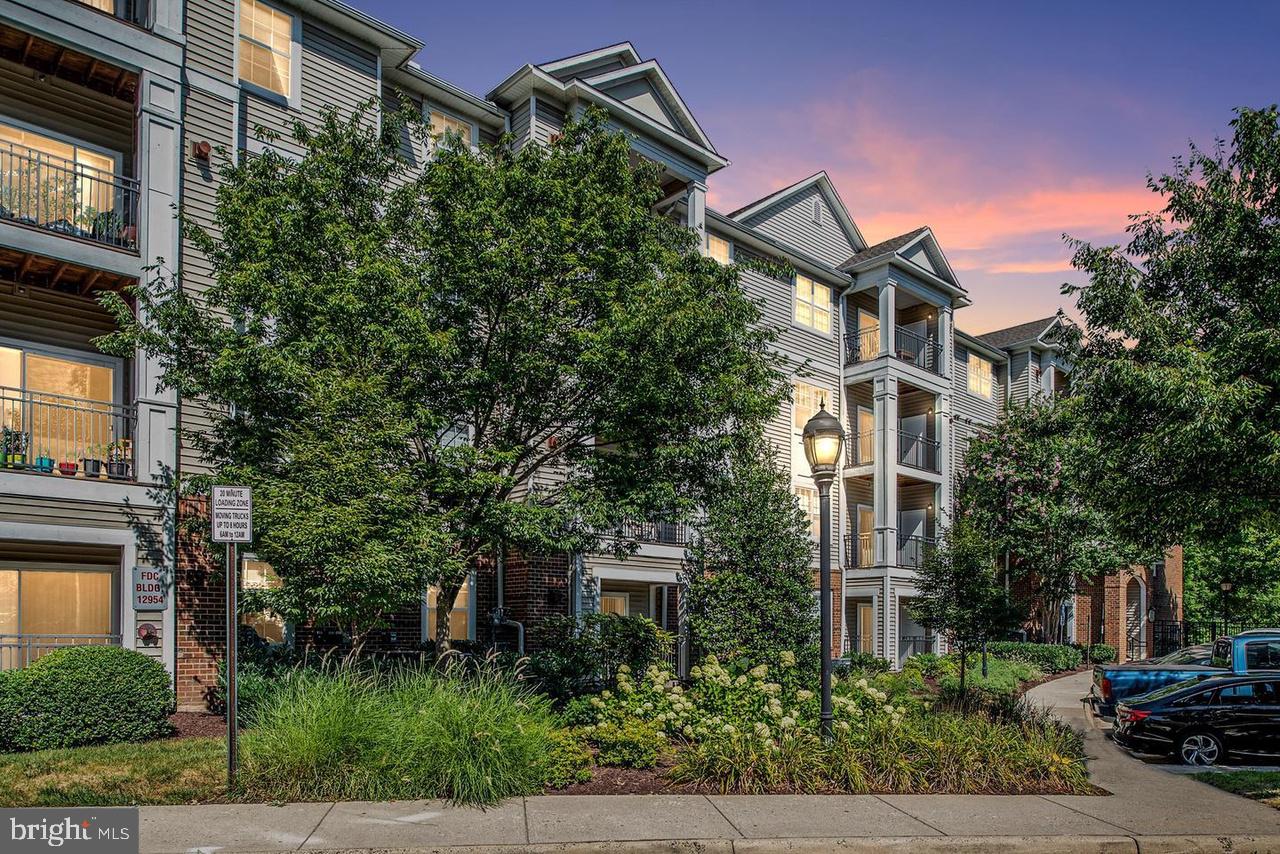 12956 CENTRE PARK CIR #110, HERNDON, Virginia 20171, 2 Bedrooms Bedrooms, ,2 BathroomsBathrooms,Residential,For sale,12956 CENTRE PARK CIR #110,VAFX2289044 MLS # VAFX2289044