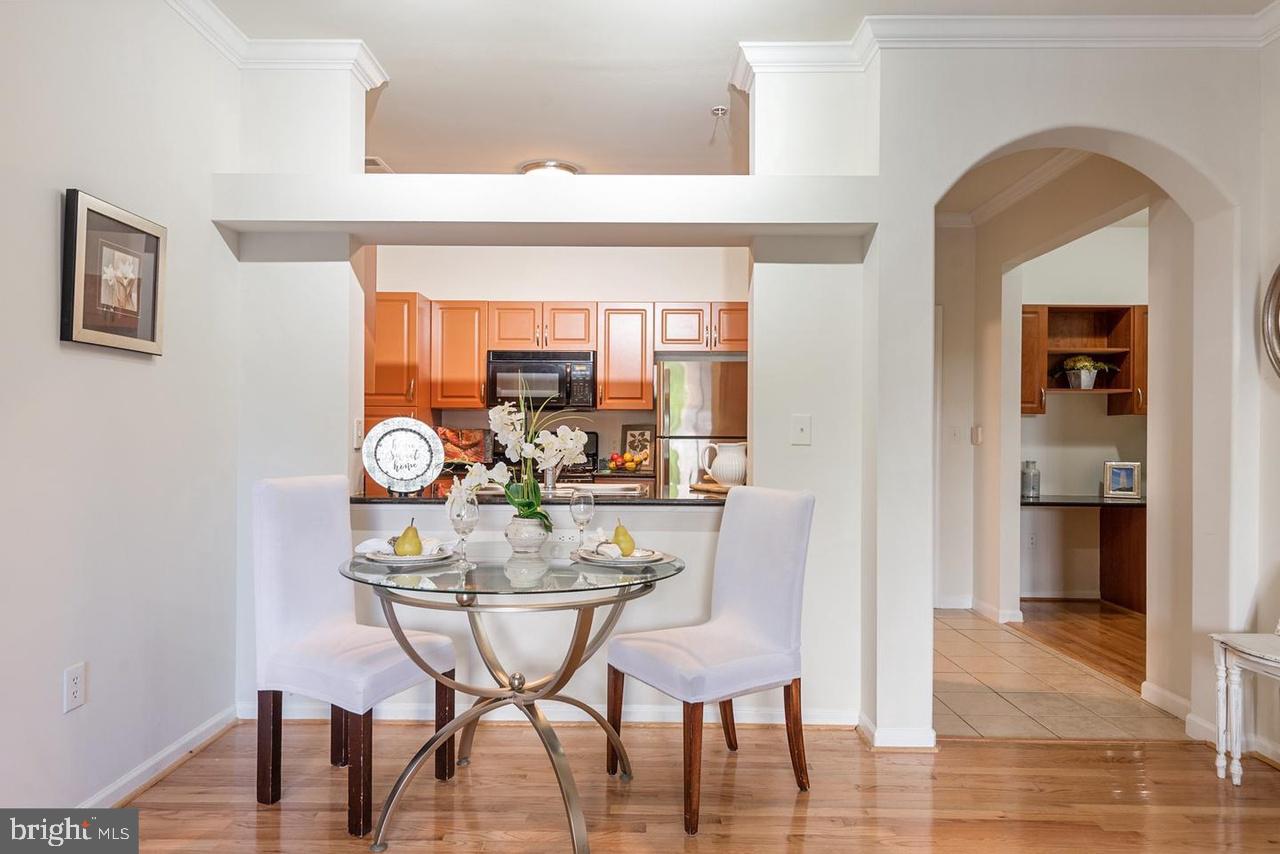 12956 CENTRE PARK CIR #110, HERNDON, Virginia 20171, 2 Bedrooms Bedrooms, ,2 BathroomsBathrooms,Residential,For sale,12956 CENTRE PARK CIR #110,VAFX2289044 MLS # VAFX2289044