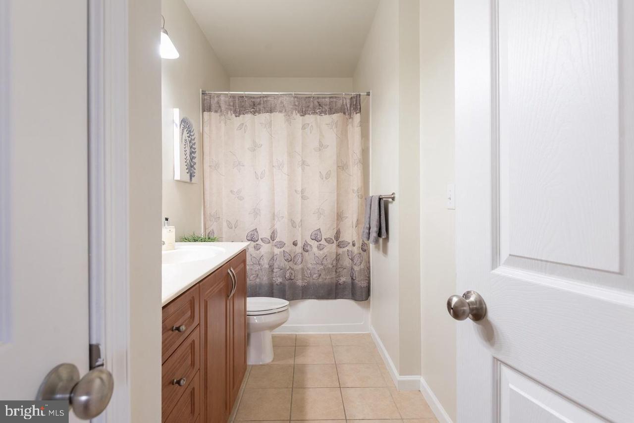 12956 CENTRE PARK CIR #110, HERNDON, Virginia 20171, 2 Bedrooms Bedrooms, ,2 BathroomsBathrooms,Residential,For sale,12956 CENTRE PARK CIR #110,VAFX2289044 MLS # VAFX2289044