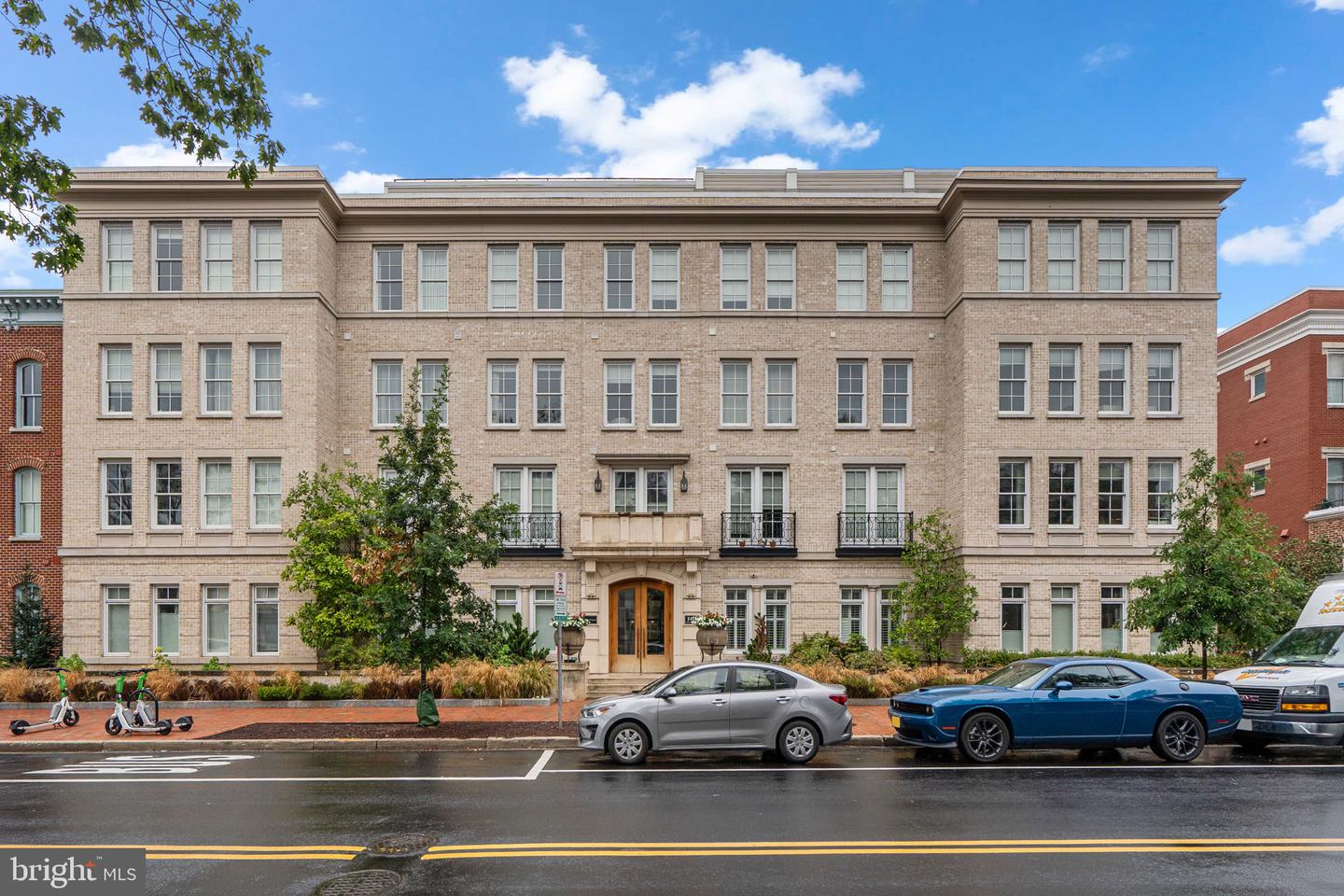 300 8TH ST NE #102, WASHINGTON, District Of Columbia 20002, 1 Bedroom Bedrooms, 4 Rooms Rooms,1 BathroomBathrooms,Residential,For sale,300 8TH ST NE #102,DCDC2244690 MLS # DCDC2244690