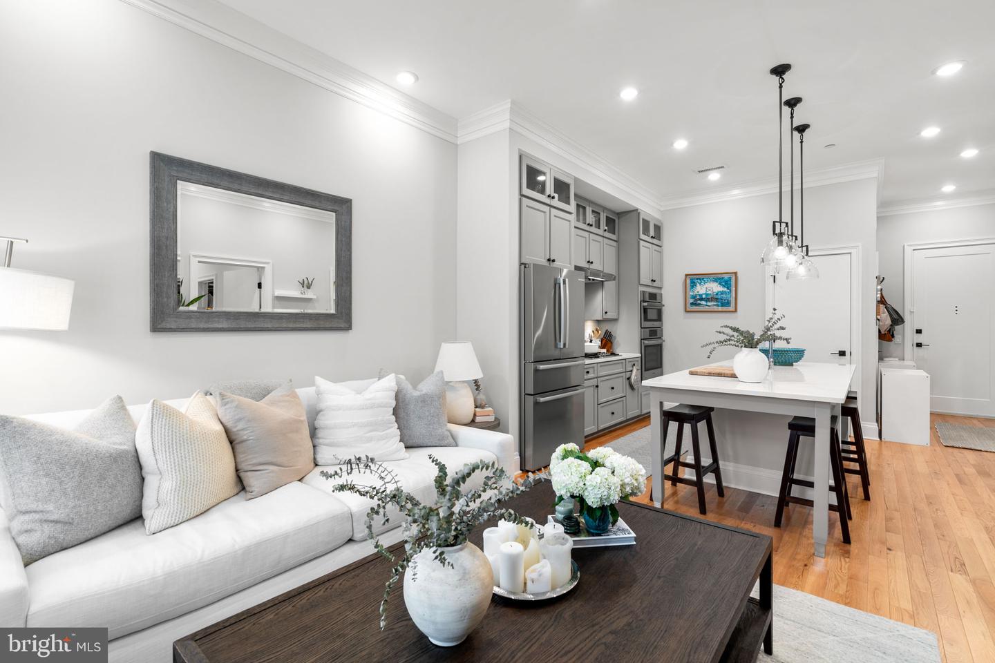 300 8TH ST NE #102, WASHINGTON, District Of Columbia 20002, 1 Bedroom Bedrooms, 4 Rooms Rooms,1 BathroomBathrooms,Residential,For sale,300 8TH ST NE #102,DCDC2244690 MLS # DCDC2244690