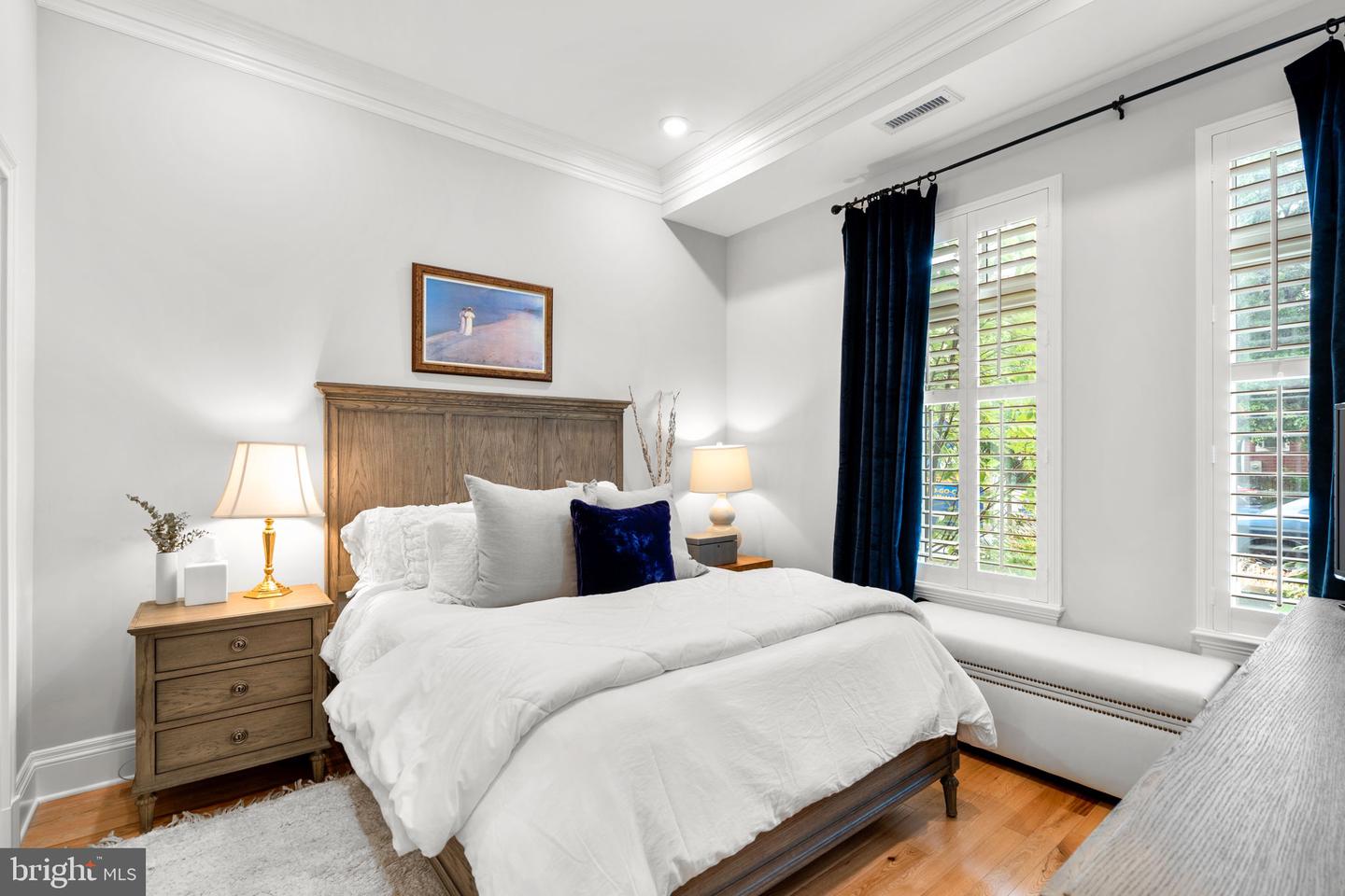 300 8TH ST NE #102, WASHINGTON, District Of Columbia 20002, 1 Bedroom Bedrooms, 4 Rooms Rooms,1 BathroomBathrooms,Residential,For sale,300 8TH ST NE #102,DCDC2244690 MLS # DCDC2244690