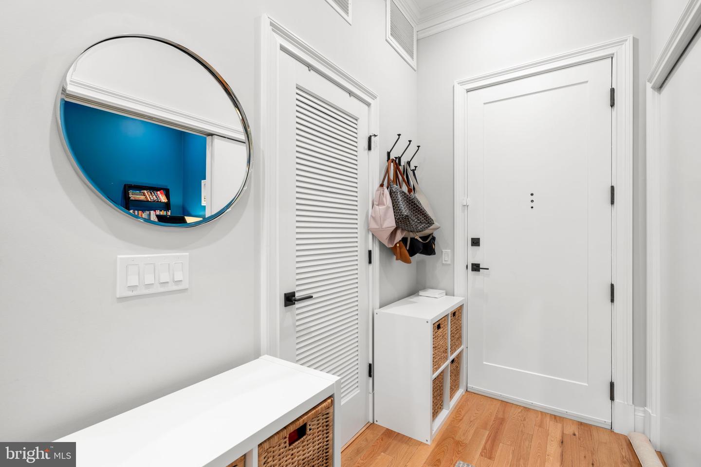 300 8TH ST NE #102, WASHINGTON, District Of Columbia 20002, 1 Bedroom Bedrooms, 4 Rooms Rooms,1 BathroomBathrooms,Residential,For sale,300 8TH ST NE #102,DCDC2244690 MLS # DCDC2244690