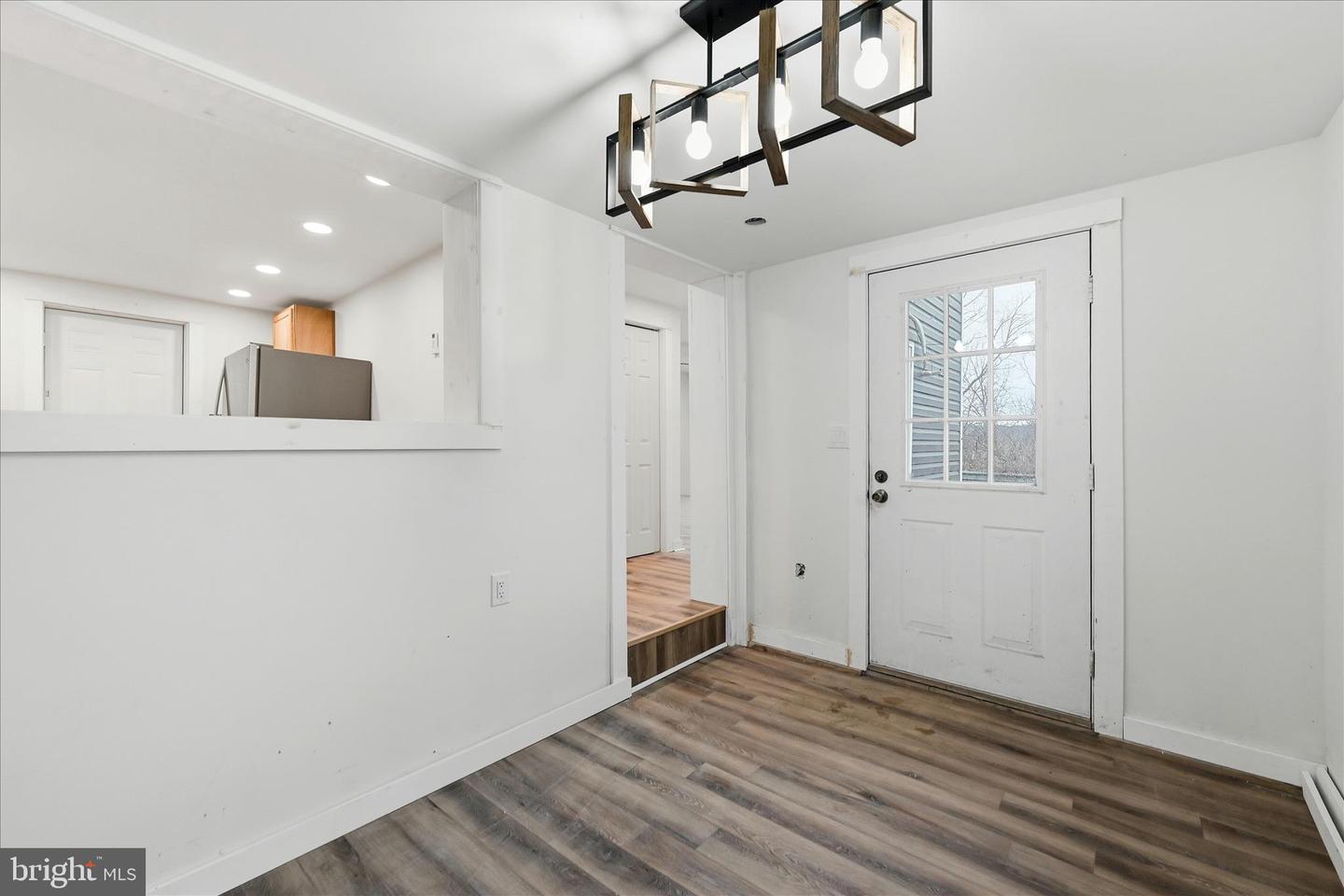 1 DEPOT AVE, FRONT ROYAL, Virginia 22630, 3 Bedrooms Bedrooms, 6 Rooms Rooms,2 BathroomsBathrooms,Residential,For sale,1 DEPOT AVE,VAWR2013322 MLS # VAWR2013322 1 DEPOT AVE, FRONT ROYAL, Virginia 22630, 3 Bedrooms Bedrooms, 6 Rooms Rooms,2 BathroomsBathrooms,Residential,For sale,1 DEPOT AVE,VAWR2013322 MLS # VAWR2013322