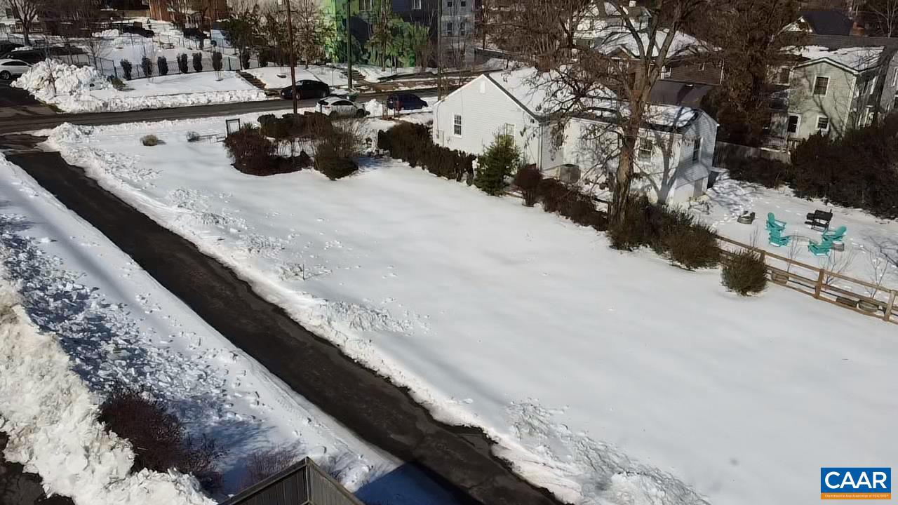 320 B 11TH ST, CHARLOTTESVILLE, Virginia 22902, 4 Bedrooms Bedrooms, ,4 BathroomsBathrooms,Residential,For sale,320 B 11TH ST,673036 MLS # 673036