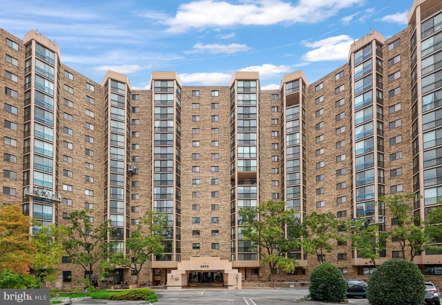 5904 MOUNT EAGLE DR #510, ALEXANDRIA, Virginia 22303, 2 Bedrooms Bedrooms, 4 Rooms Rooms,2 BathroomsBathrooms,Residential,For sale,5904 MOUNT EAGLE DR #510,VAFX2289056 MLS # VAFX2289056