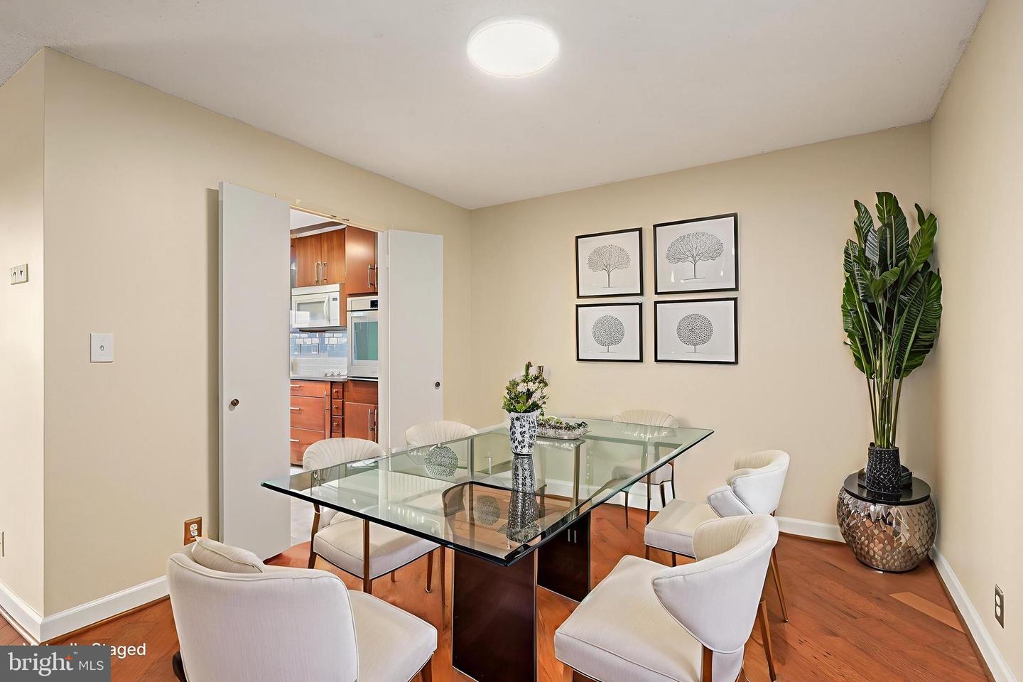 5904 MOUNT EAGLE DR #510, ALEXANDRIA, Virginia 22303, 2 Bedrooms Bedrooms, 4 Rooms Rooms,2 BathroomsBathrooms,Residential,For sale,5904 MOUNT EAGLE DR #510,VAFX2289056 MLS # VAFX2289056