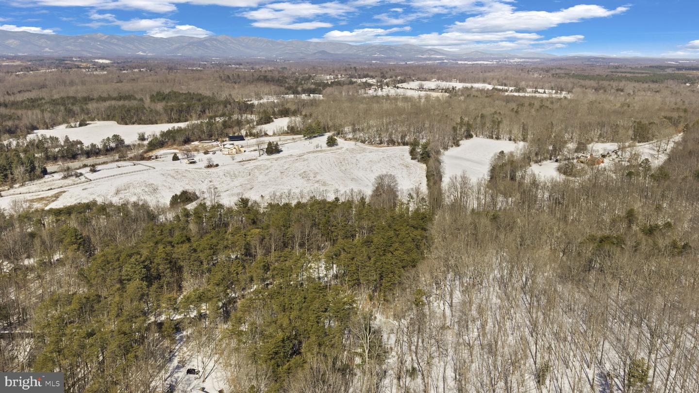 79 E CEDAR DR, RUCKERSVILLE, Virginia 22968, 4 Bedrooms Bedrooms, ,3 BathroomsBathrooms,Residential,For sale,79 E CEDAR DR,VAGR2000806 MLS # VAGR2000806