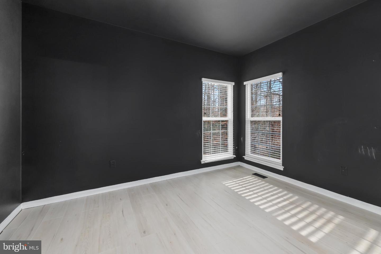 15750 CHIMNEY ROCK TER, WOODBRIDGE, Virginia 22193, 5 Bedrooms Bedrooms, 16 Rooms Rooms,3 BathroomsBathrooms,Residential,For sale,15750 CHIMNEY ROCK TER,VAPW2111914 MLS # VAPW2111914