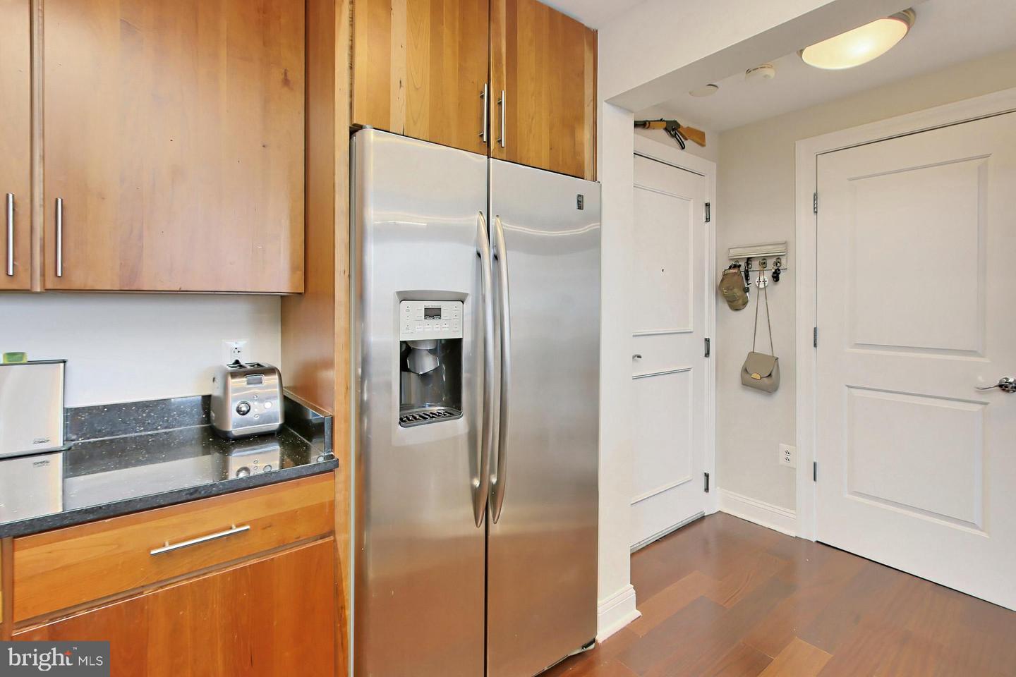 2050 JAMIESON AVE #1409, ALEXANDRIA, Virginia 22314, 1 Bedroom Bedrooms, 3 Rooms Rooms,1 BathroomBathrooms,Residential,For sale,2050 JAMIESON AVE #1409,VAAX2053802 MLS # VAAX2053802