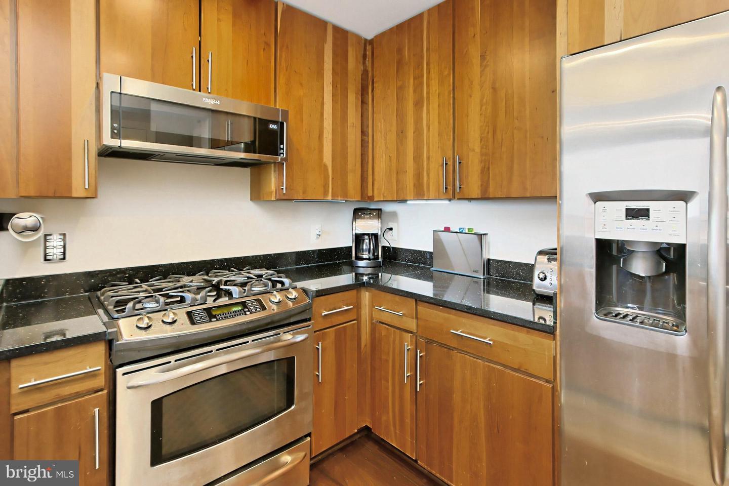 2050 JAMIESON AVE #1409, ALEXANDRIA, Virginia 22314, 1 Bedroom Bedrooms, 3 Rooms Rooms,1 BathroomBathrooms,Residential,For sale,2050 JAMIESON AVE #1409,VAAX2053802 MLS # VAAX2053802