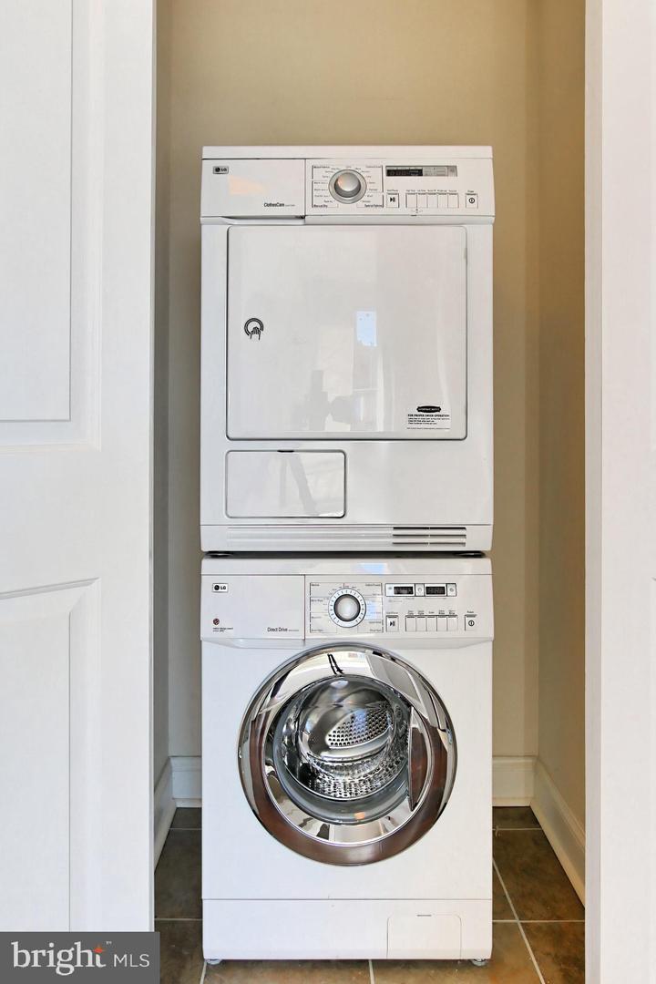 2050 JAMIESON AVE #1409, ALEXANDRIA, Virginia 22314, 1 Bedroom Bedrooms, 3 Rooms Rooms,1 BathroomBathrooms,Residential,For sale,2050 JAMIESON AVE #1409,VAAX2053802 MLS # VAAX2053802