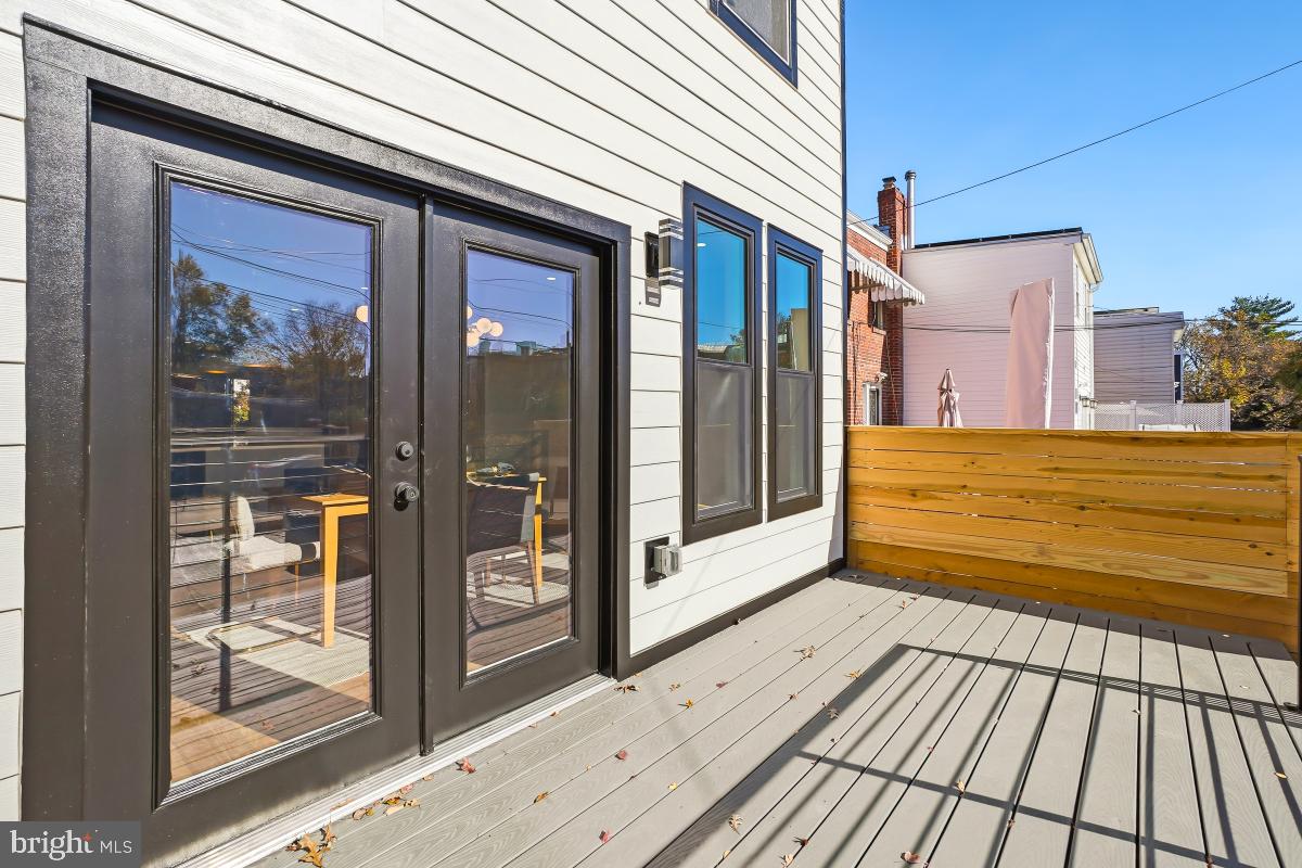 1621 D ST NE, WASHINGTON, District Of Columbia 20002, 4 Bedrooms Bedrooms, ,3 BathroomsBathrooms,Residential,For sale,1621 D ST NE,DCDC2244636 MLS # DCDC2244636