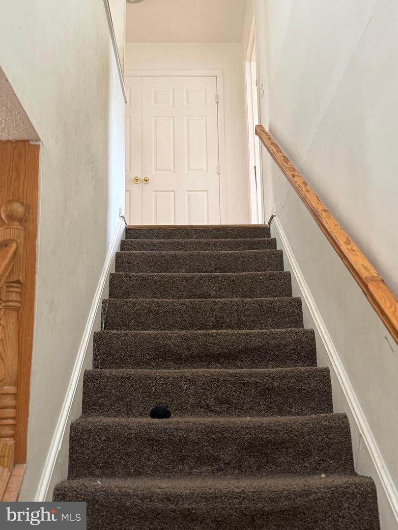 1 CARROLL DR, STAFFORD, Virginia 22554, 5 Bedrooms Bedrooms, 9 Rooms Rooms,3 BathroomsBathrooms,Residential,For sale,1 CARROLL DR,VAST2045792 MLS # VAST2045792