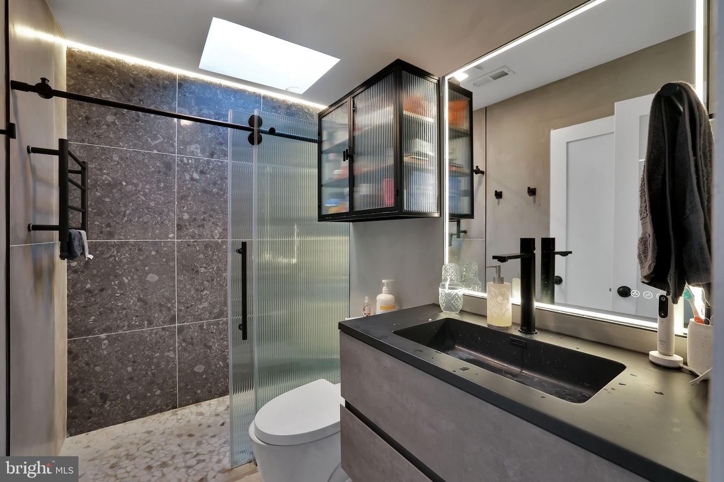 4302 MARTIN LUTHER KING JR AVE SW, WASHINGTON, District Of Columbia 20032, 3 Bedrooms Bedrooms, ,2 BathroomsBathrooms,Residential,For sale,4302 MARTIN LUTHER KING JR AVE SW,DCDC2244662 MLS # DCDC2244662