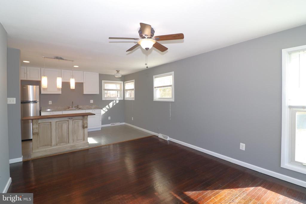 12551 BRISTERSBURG RD, MIDLAND, Virginia, 3 Bedrooms Bedrooms, ,1 BathroomBathrooms,Residential,12551 BRISTERSBURG RD,VAFQ2020206 MLS # VAFQ2020206