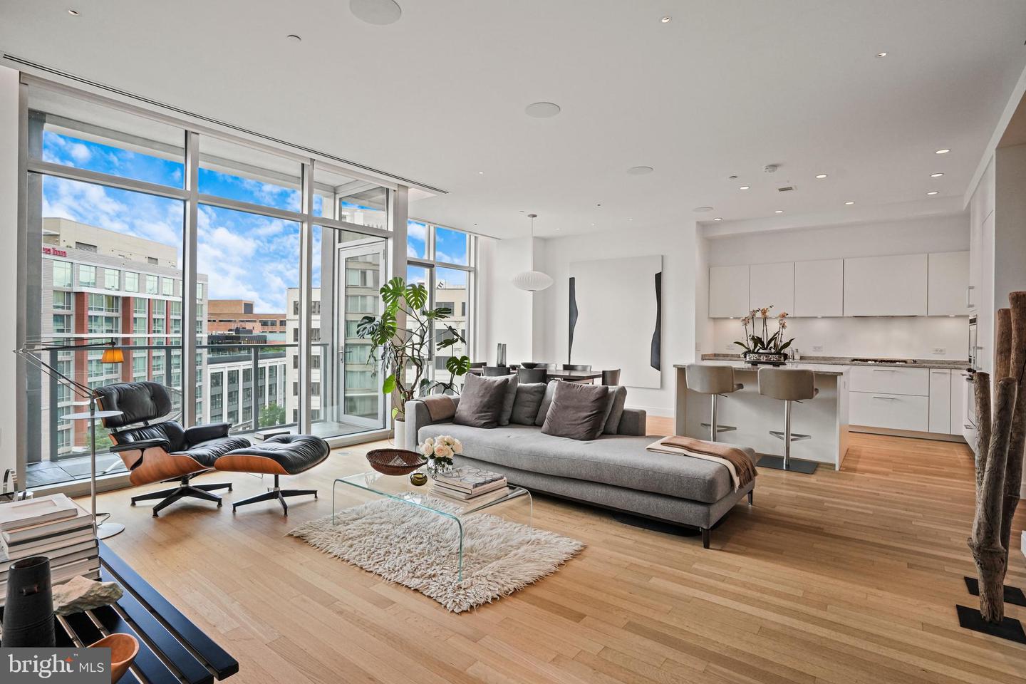 1177 22ND ST NW #7B, WASHINGTON, District Of Columbia 20037, 1 Bedroom Bedrooms, ,2 BathroomsBathrooms,Residential,For sale,1177 22ND ST NW #7B,DCDC2201538 MLS # DCDC2201538