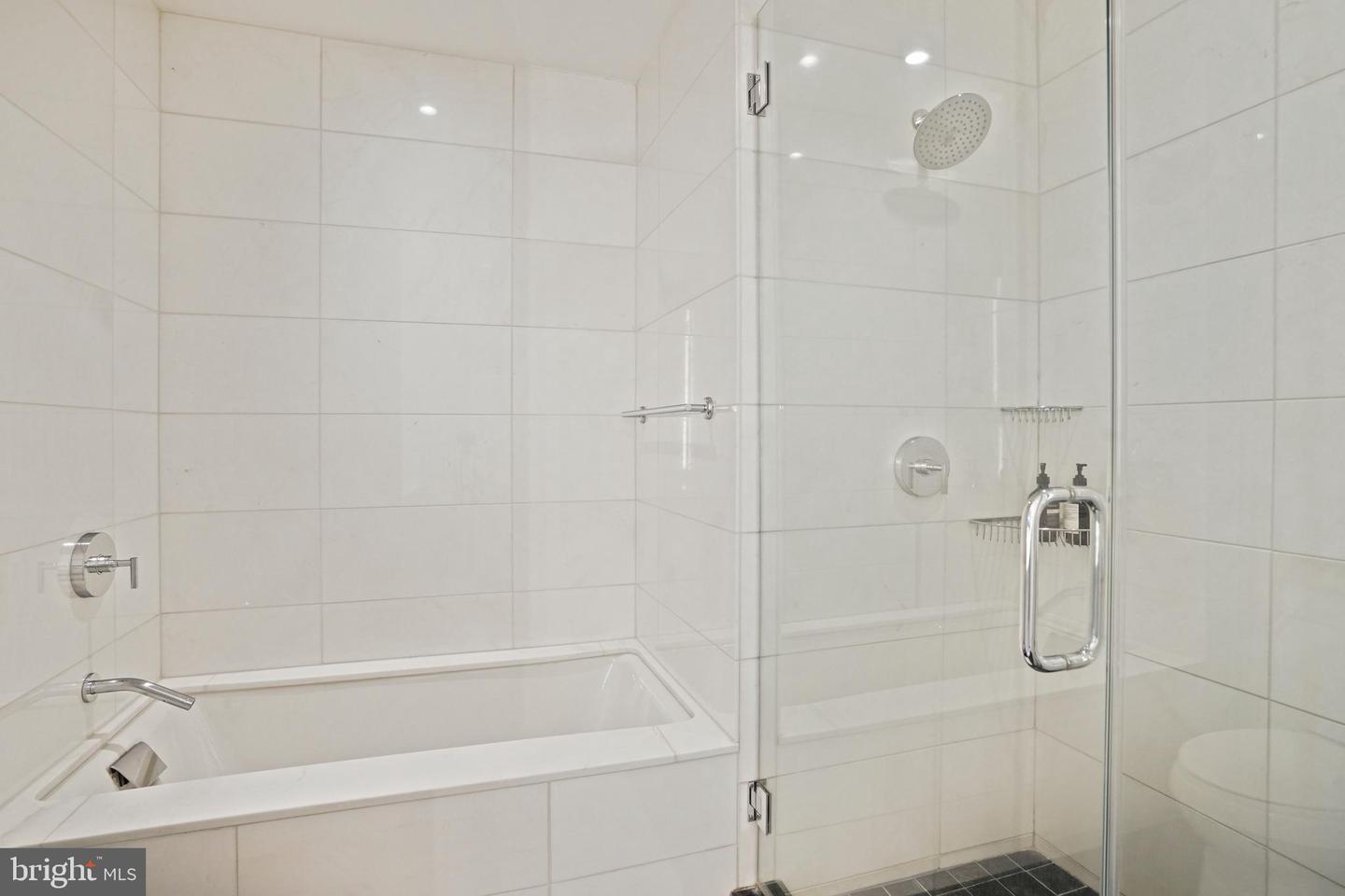 1177 22ND ST NW #7B, WASHINGTON, District Of Columbia 20037, 1 Bedroom Bedrooms, ,2 BathroomsBathrooms,Residential,For sale,1177 22ND ST NW #7B,DCDC2201538 MLS # DCDC2201538