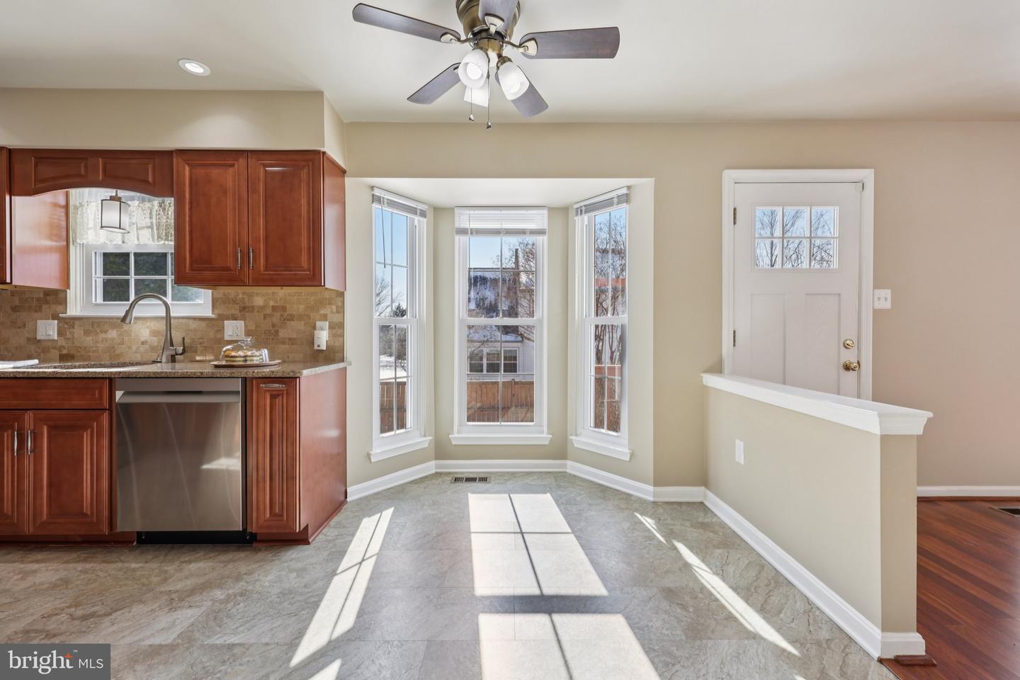 9395 CLOVERHILL CT, MANASSAS, Virginia 20110, 4 Bedrooms Bedrooms, ,2 BathroomsBathrooms,Residential,For sale,9395 CLOVERHILL CT,VAMN2009148 MLS # VAMN2009148