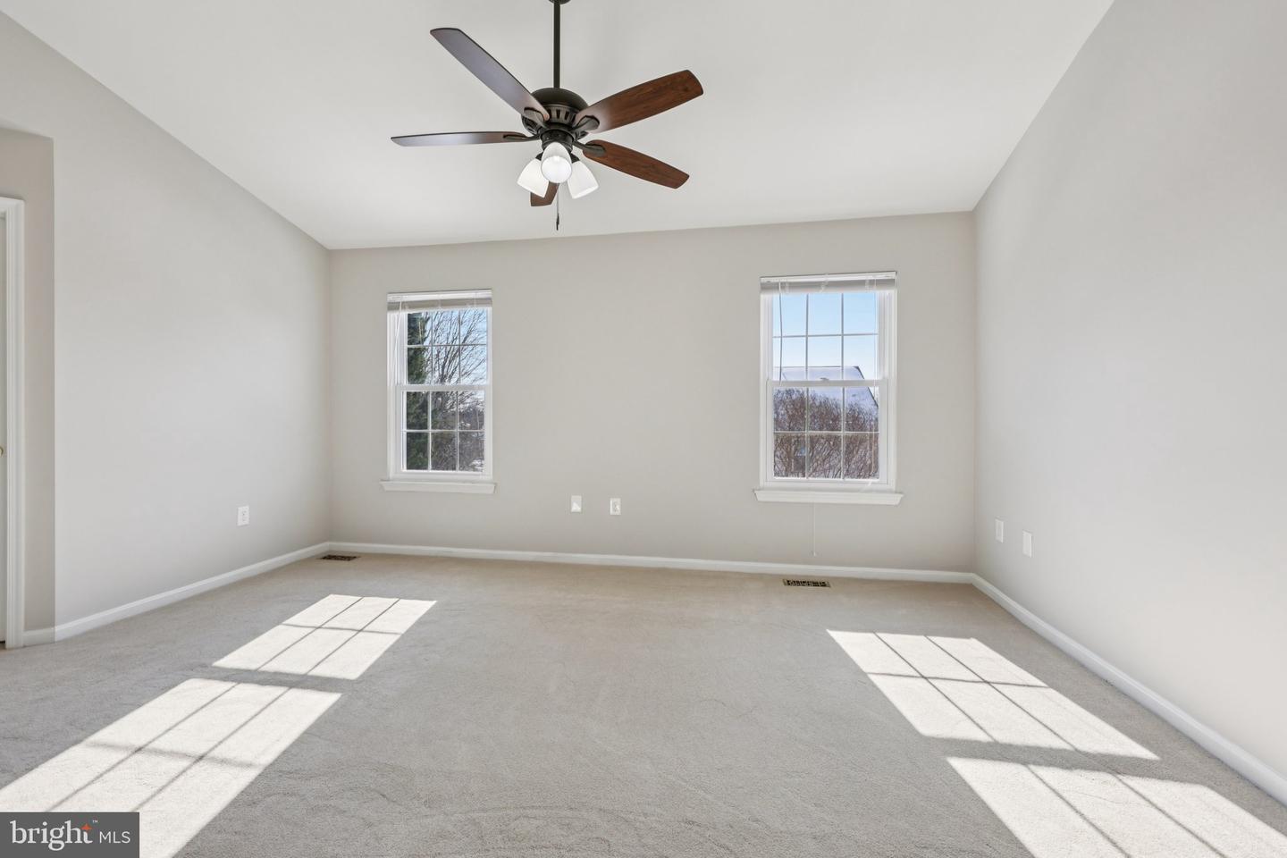 9395 CLOVERHILL CT, MANASSAS, Virginia 20110, 4 Bedrooms Bedrooms, ,2 BathroomsBathrooms,Residential,For sale,9395 CLOVERHILL CT,VAMN2009148 MLS # VAMN2009148