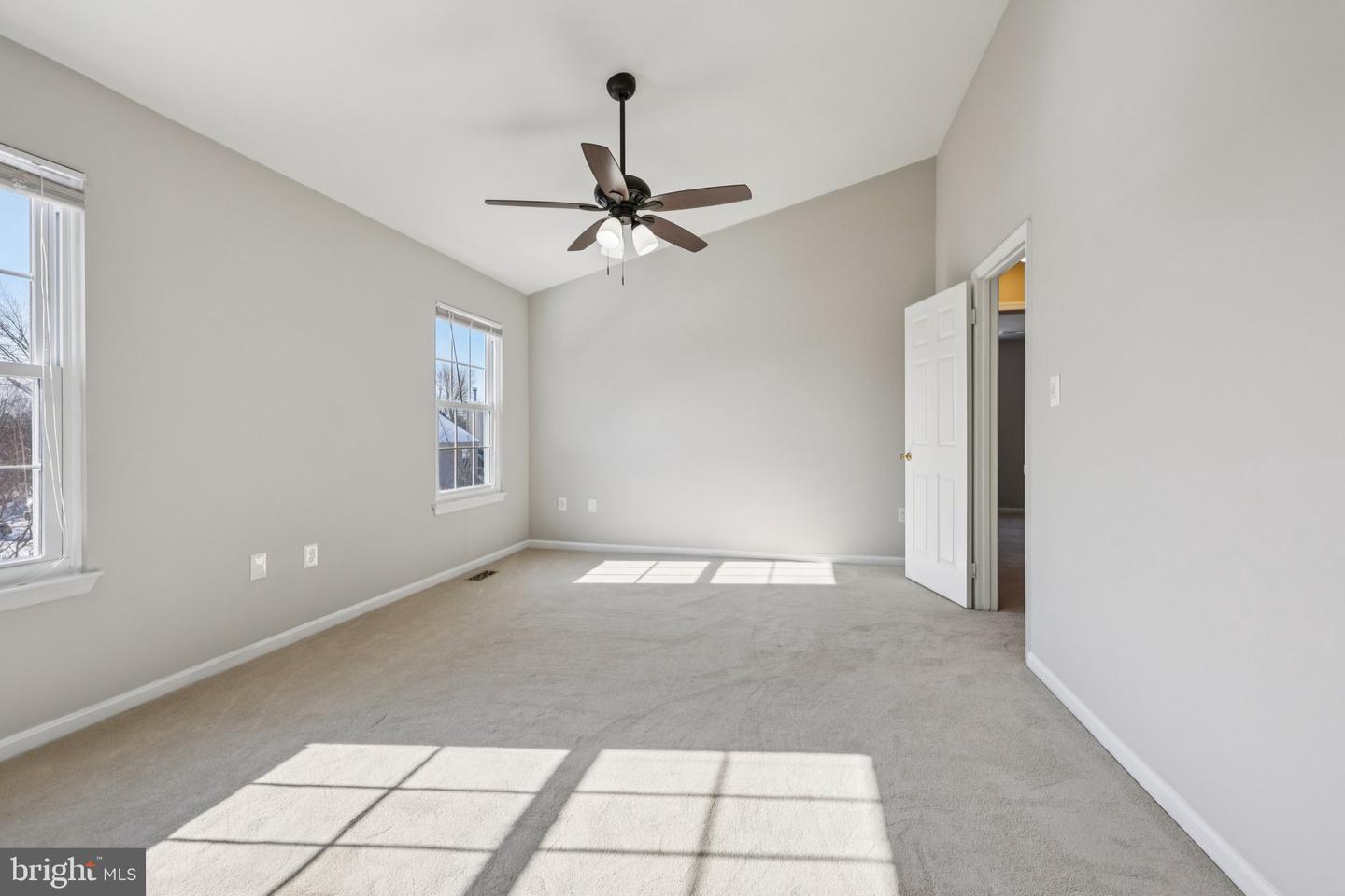 9395 CLOVERHILL CT, MANASSAS, Virginia 20110, 4 Bedrooms Bedrooms, ,2 BathroomsBathrooms,Residential,For sale,9395 CLOVERHILL CT,VAMN2009148 MLS # VAMN2009148