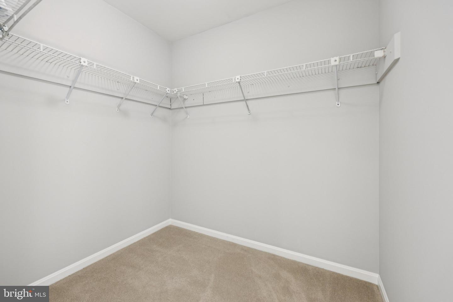 9395 CLOVERHILL CT, MANASSAS, Virginia 20110, 4 Bedrooms Bedrooms, ,2 BathroomsBathrooms,Residential,For sale,9395 CLOVERHILL CT,VAMN2009148 MLS # VAMN2009148