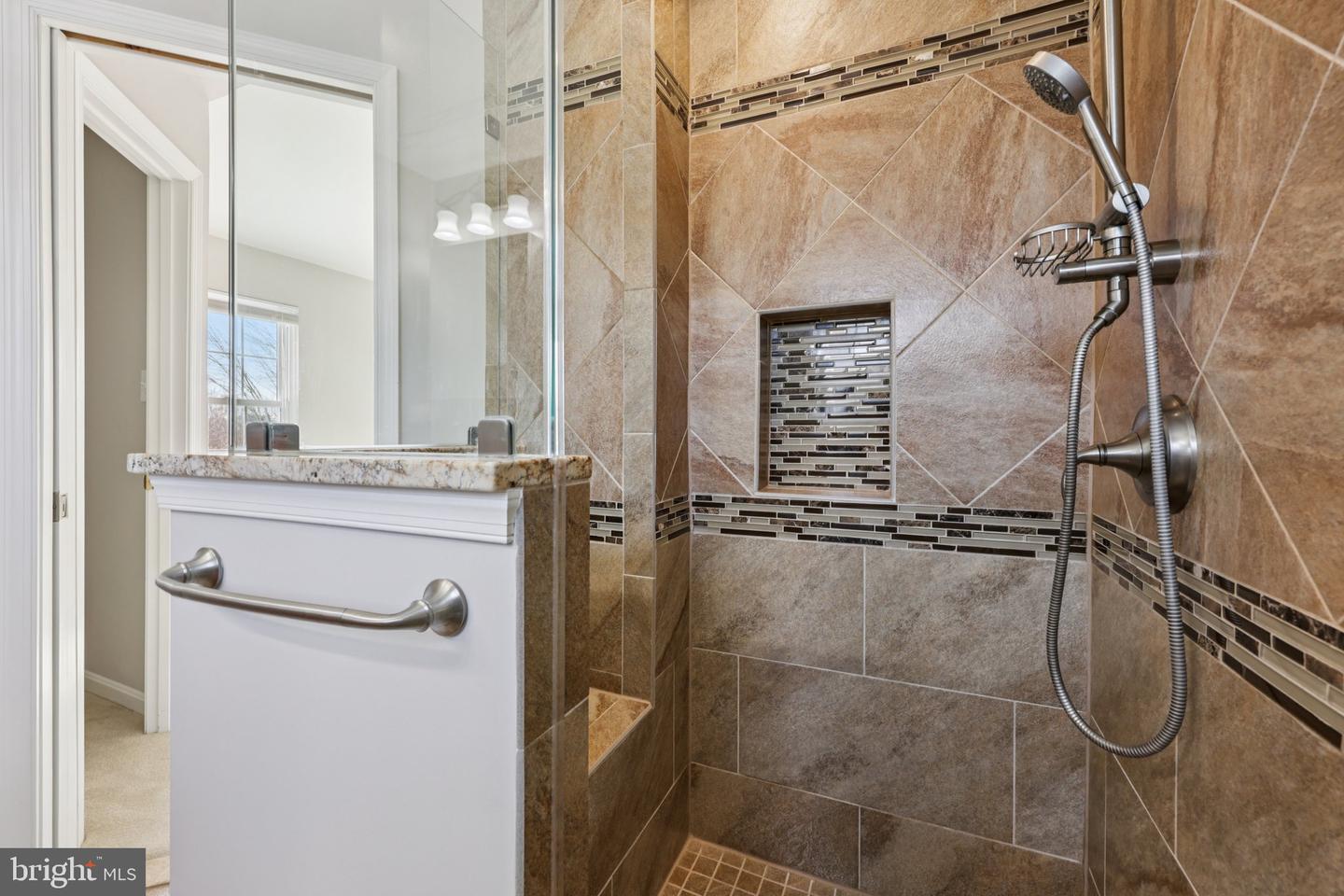 9395 CLOVERHILL CT, MANASSAS, Virginia 20110, 4 Bedrooms Bedrooms, ,2 BathroomsBathrooms,Residential,For sale,9395 CLOVERHILL CT,VAMN2009148 MLS # VAMN2009148