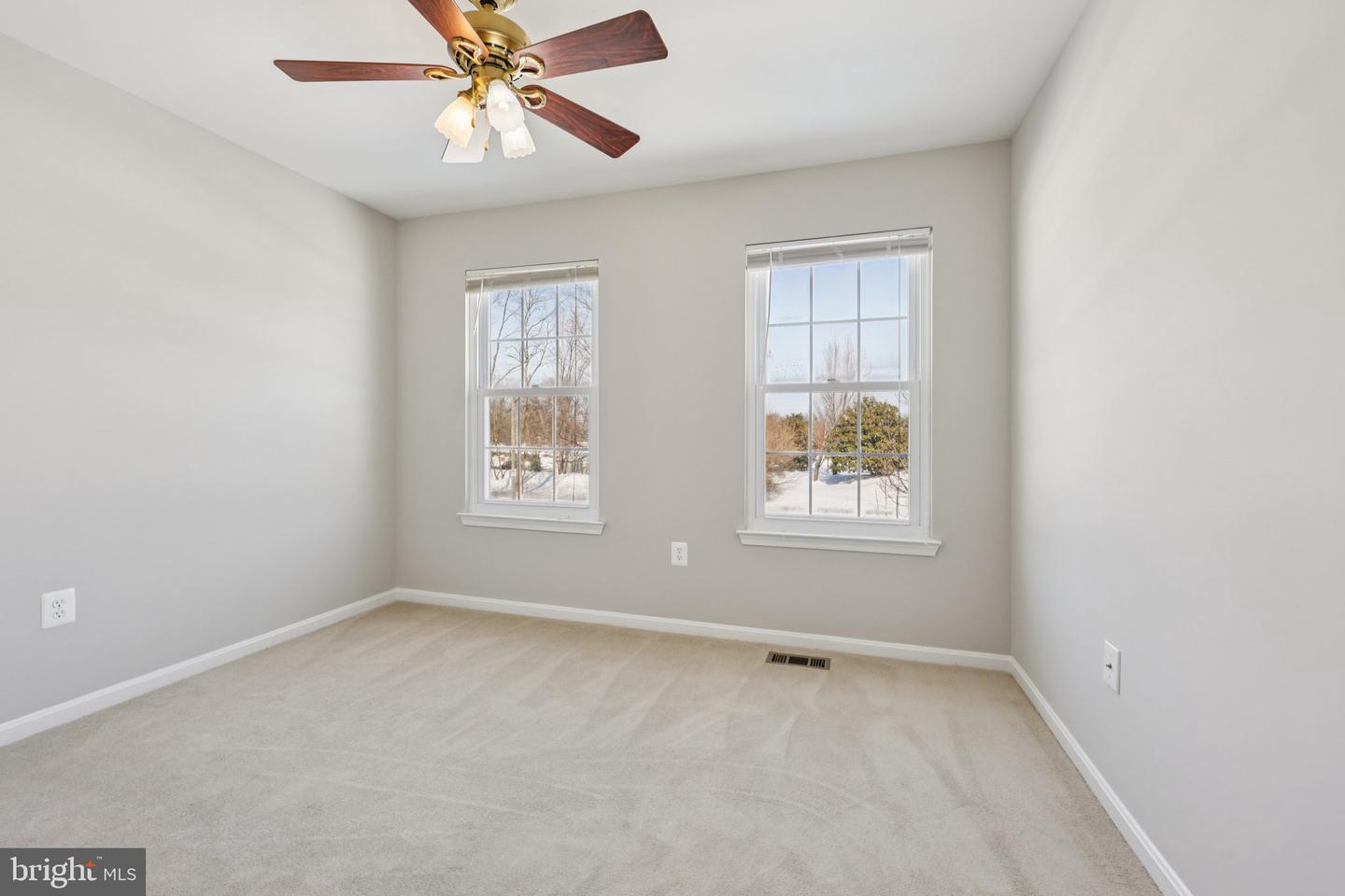 9395 CLOVERHILL CT, MANASSAS, Virginia 20110, 4 Bedrooms Bedrooms, ,2 BathroomsBathrooms,Residential,For sale,9395 CLOVERHILL CT,VAMN2009148 MLS # VAMN2009148