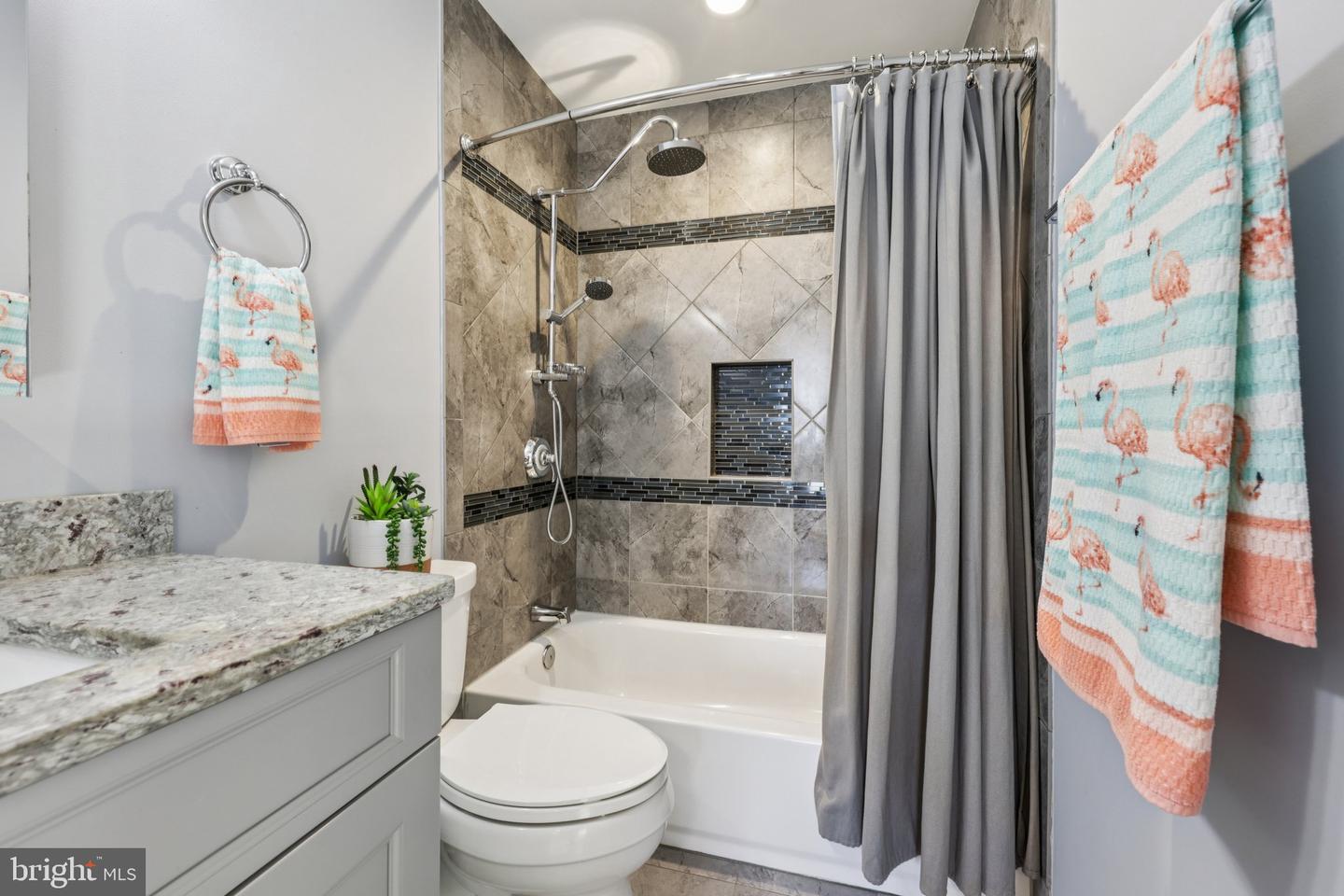 9395 CLOVERHILL CT, MANASSAS, Virginia 20110, 4 Bedrooms Bedrooms, ,2 BathroomsBathrooms,Residential,For sale,9395 CLOVERHILL CT,VAMN2009148 MLS # VAMN2009148