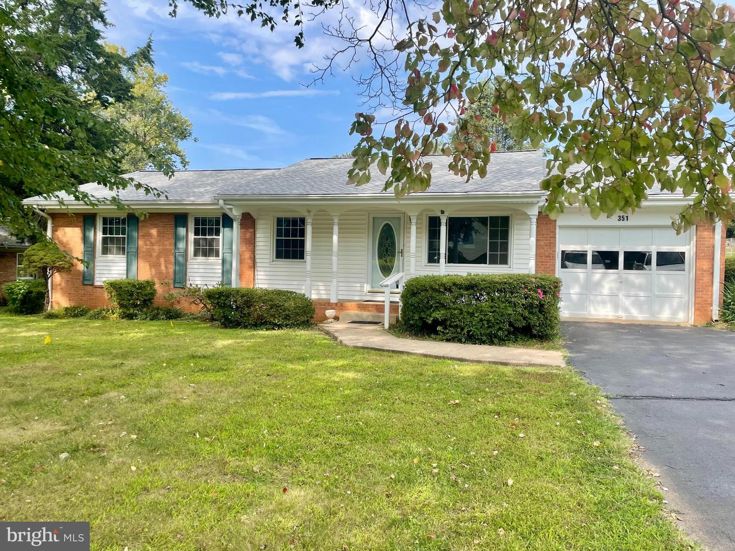 351 CHAPPELL ST, WARRENTON, Virginia 20186, 4 Bedrooms Bedrooms, ,2 BathroomsBathrooms,Residential,For sale,351 CHAPPELL ST,VAFQ2018368 MLS # VAFQ2018368