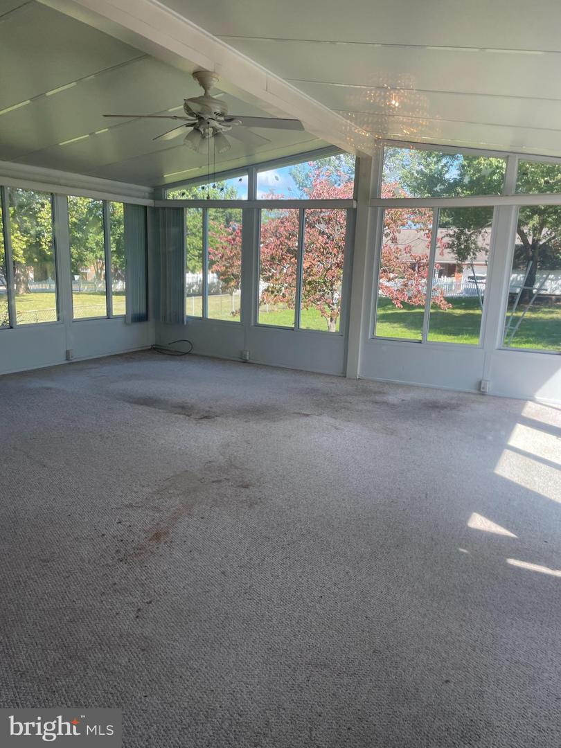 351 CHAPPELL ST, WARRENTON, Virginia 20186, 4 Bedrooms Bedrooms, ,2 BathroomsBathrooms,Residential,For sale,351 CHAPPELL ST,VAFQ2018368 MLS # VAFQ2018368