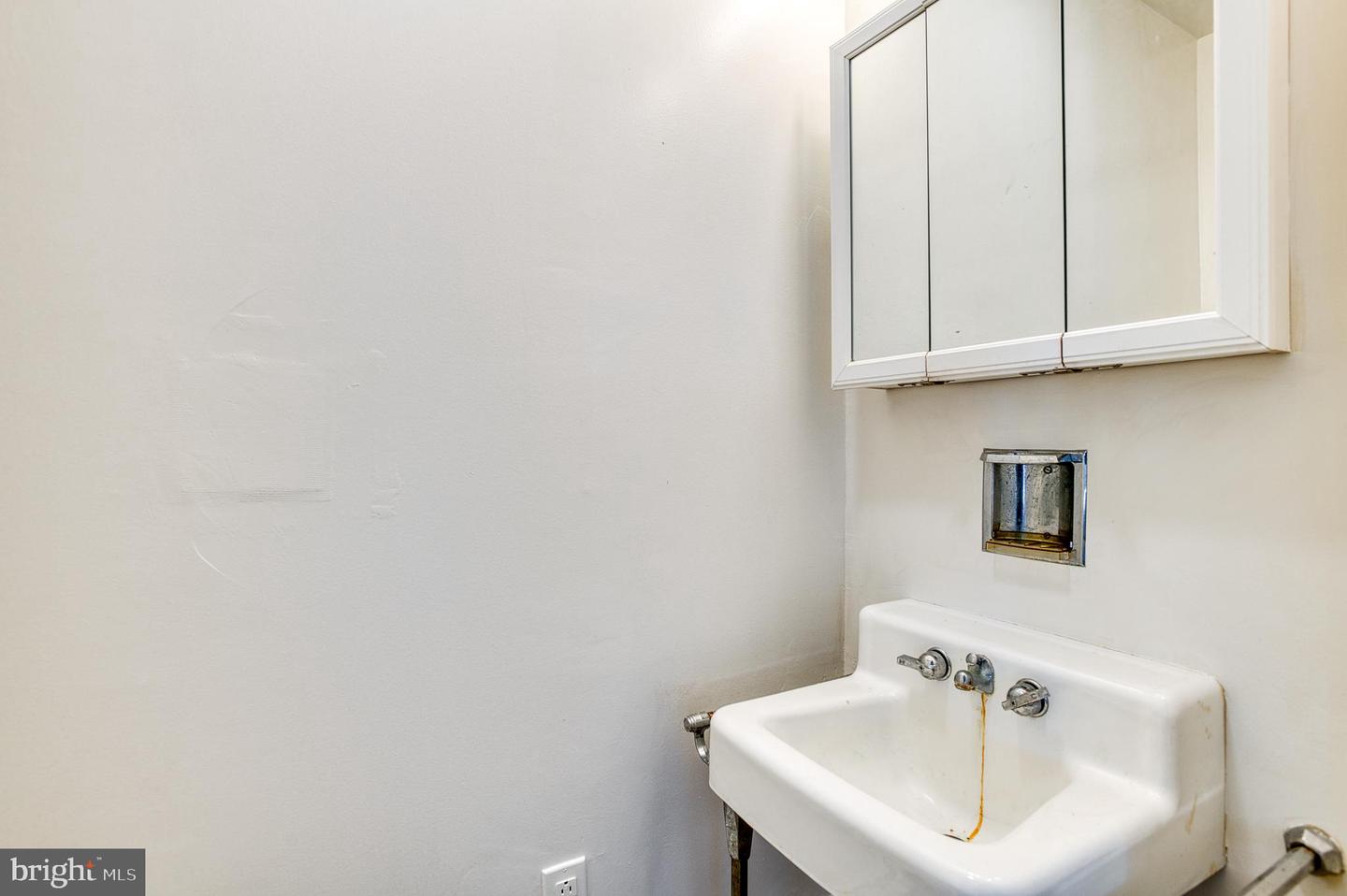 150 N MAIN ST, MADISON, Virginia 22727, 4 Bedrooms Bedrooms, ,2 BathroomsBathrooms,Residential,For sale,150 N MAIN ST,VAMA2002478 MLS # VAMA2002478