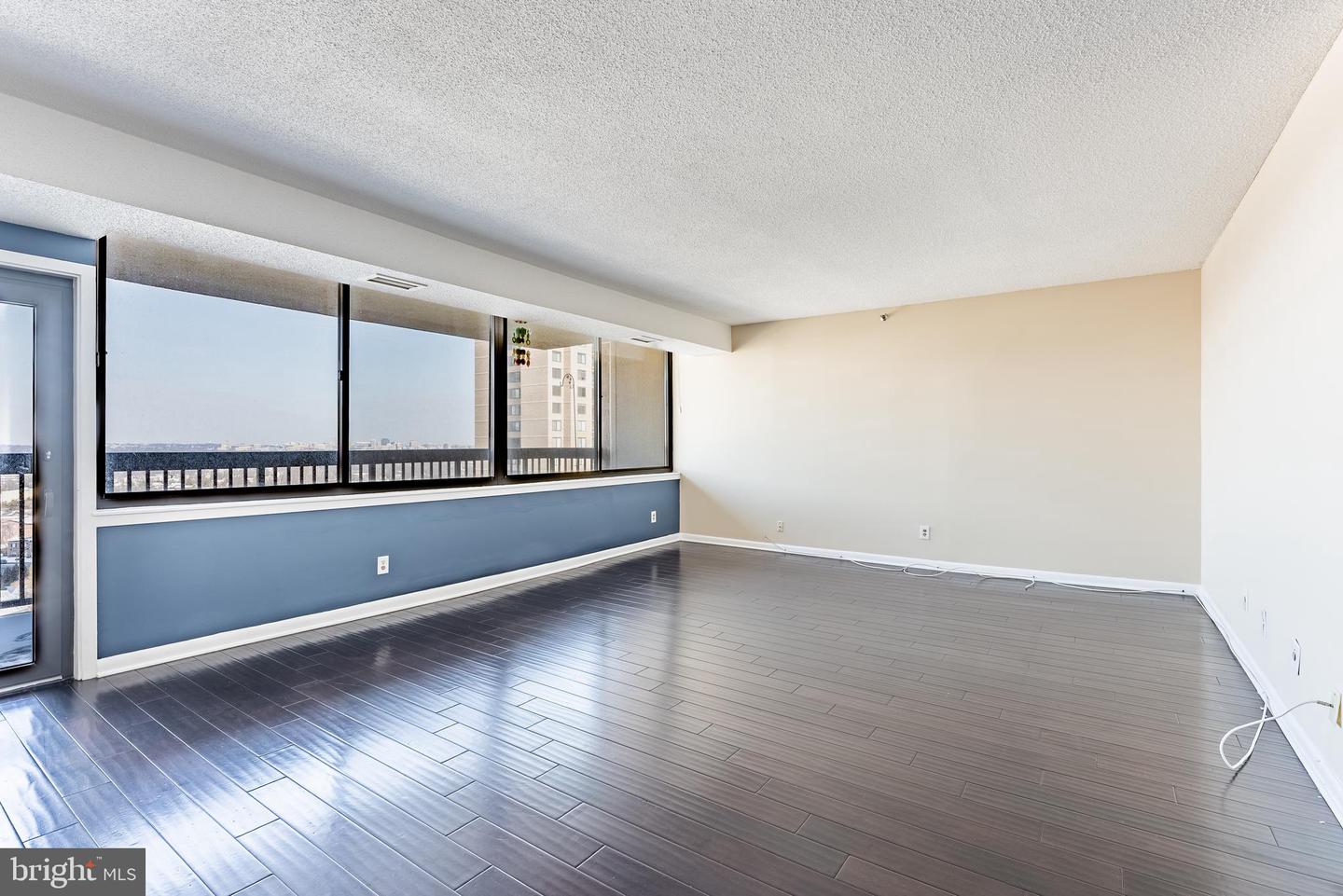 3709 S GEORGE MASON DR #1605E, FALLS CHURCH, Virginia 22041, 3 Bedrooms Bedrooms, ,2 BathroomsBathrooms,Residential,For sale,3709 S GEORGE MASON DR #1605E,VAFX2277094 MLS # VAFX2277094