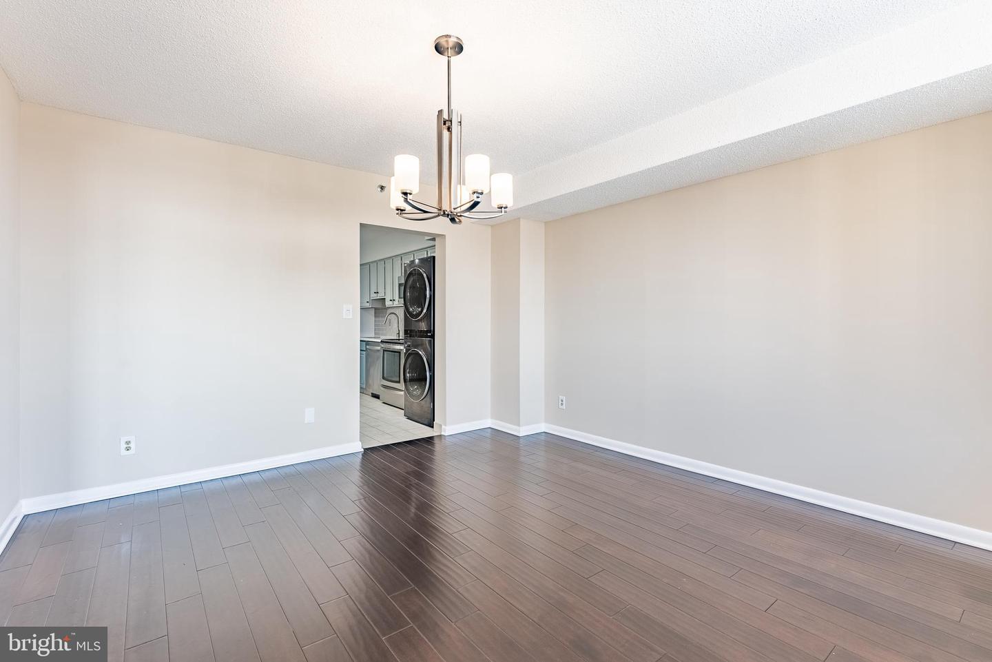 3709 S GEORGE MASON DR #1605E, FALLS CHURCH, Virginia 22041, 3 Bedrooms Bedrooms, ,2 BathroomsBathrooms,Residential,For sale,3709 S GEORGE MASON DR #1605E,VAFX2277094 MLS # VAFX2277094