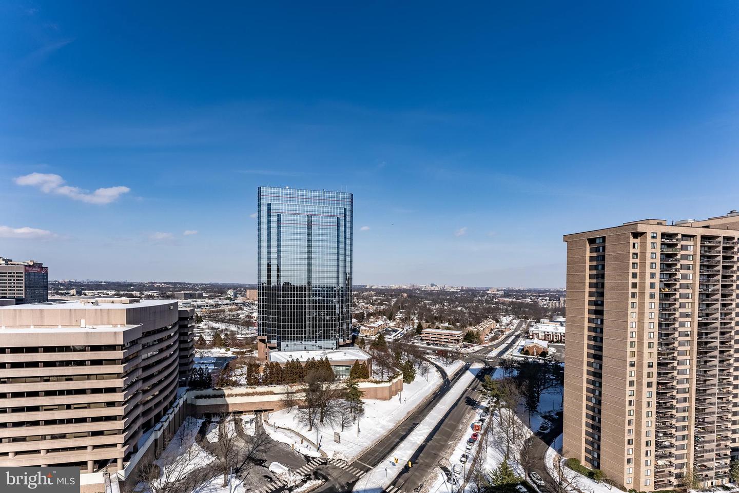 3709 S GEORGE MASON DR #1605E, FALLS CHURCH, Virginia 22041, 3 Bedrooms Bedrooms, ,2 BathroomsBathrooms,Residential,For sale,3709 S GEORGE MASON DR #1605E,VAFX2277094 MLS # VAFX2277094