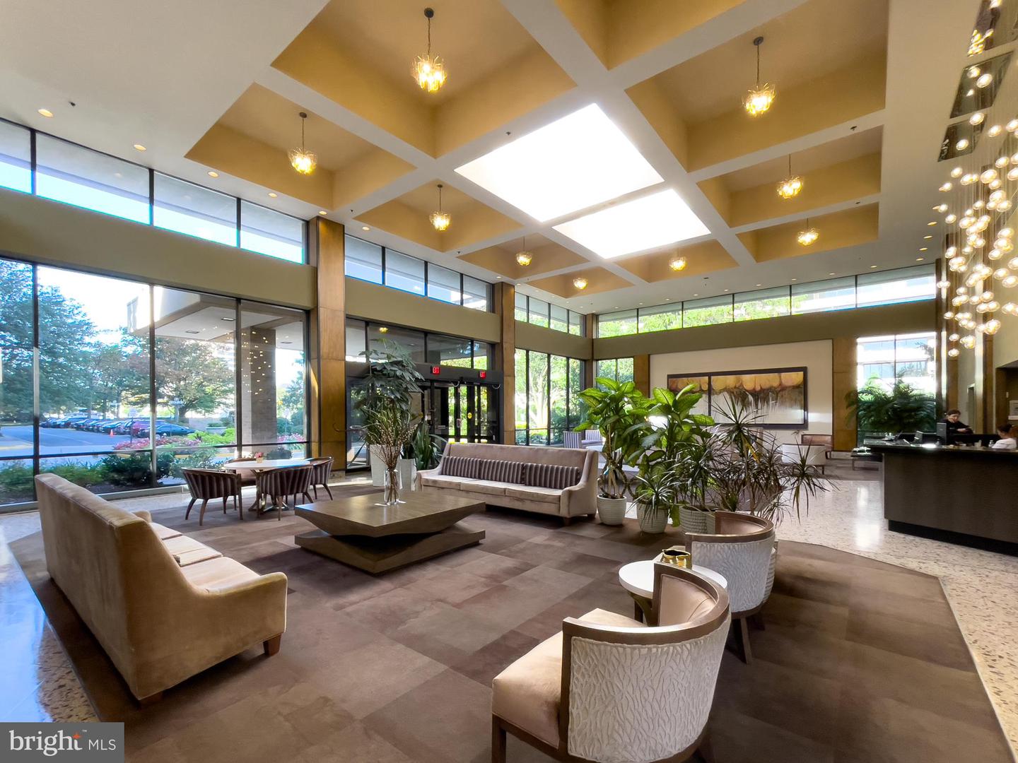 3709 S GEORGE MASON DR #1605E, FALLS CHURCH, Virginia 22041, 3 Bedrooms Bedrooms, ,2 BathroomsBathrooms,Residential,For sale,3709 S GEORGE MASON DR #1605E,VAFX2277094 MLS # VAFX2277094