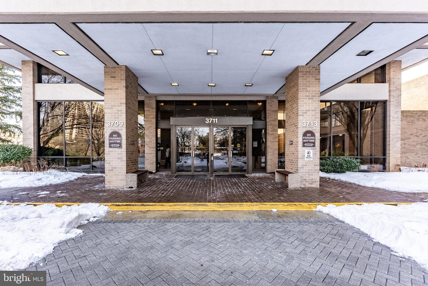 3709 S GEORGE MASON DR #1605E, FALLS CHURCH, Virginia 22041, 3 Bedrooms Bedrooms, ,2 BathroomsBathrooms,Residential,For sale,3709 S GEORGE MASON DR #1605E,VAFX2277094 MLS # VAFX2277094