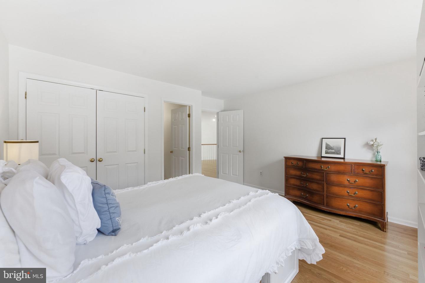 11500 GREAT FALLS WAY, GREAT FALLS, Virginia 22066, 5 Bedrooms Bedrooms, ,4 BathroomsBathrooms,Residential,For sale,11500 GREAT FALLS WAY,VAFX2279038 MLS # VAFX2279038