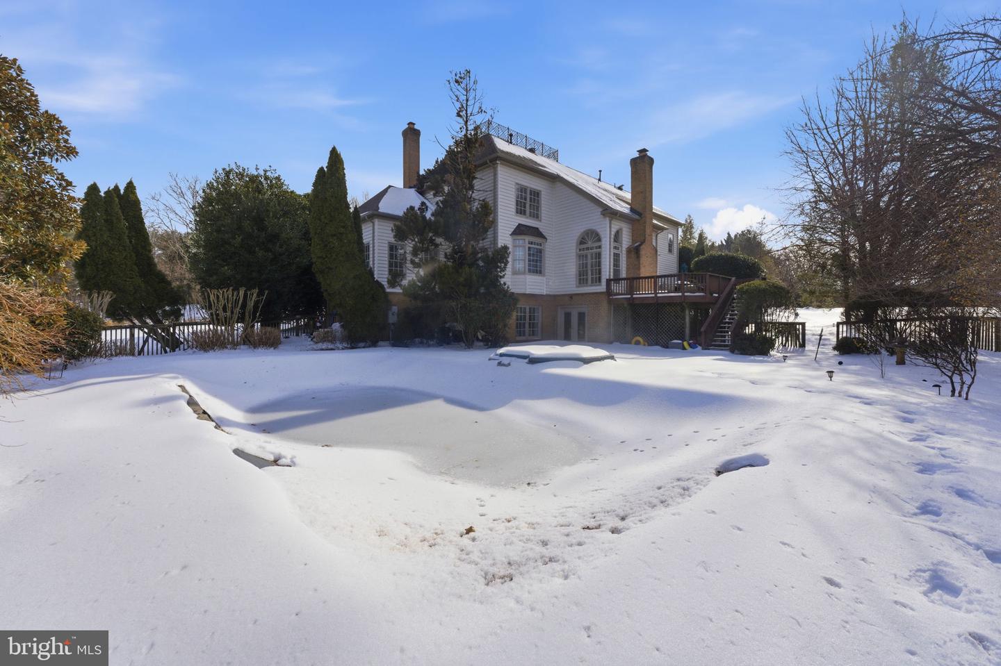 11500 GREAT FALLS WAY, GREAT FALLS, Virginia 22066, 5 Bedrooms Bedrooms, ,4 BathroomsBathrooms,Residential,For sale,11500 GREAT FALLS WAY,VAFX2279038 MLS # VAFX2279038