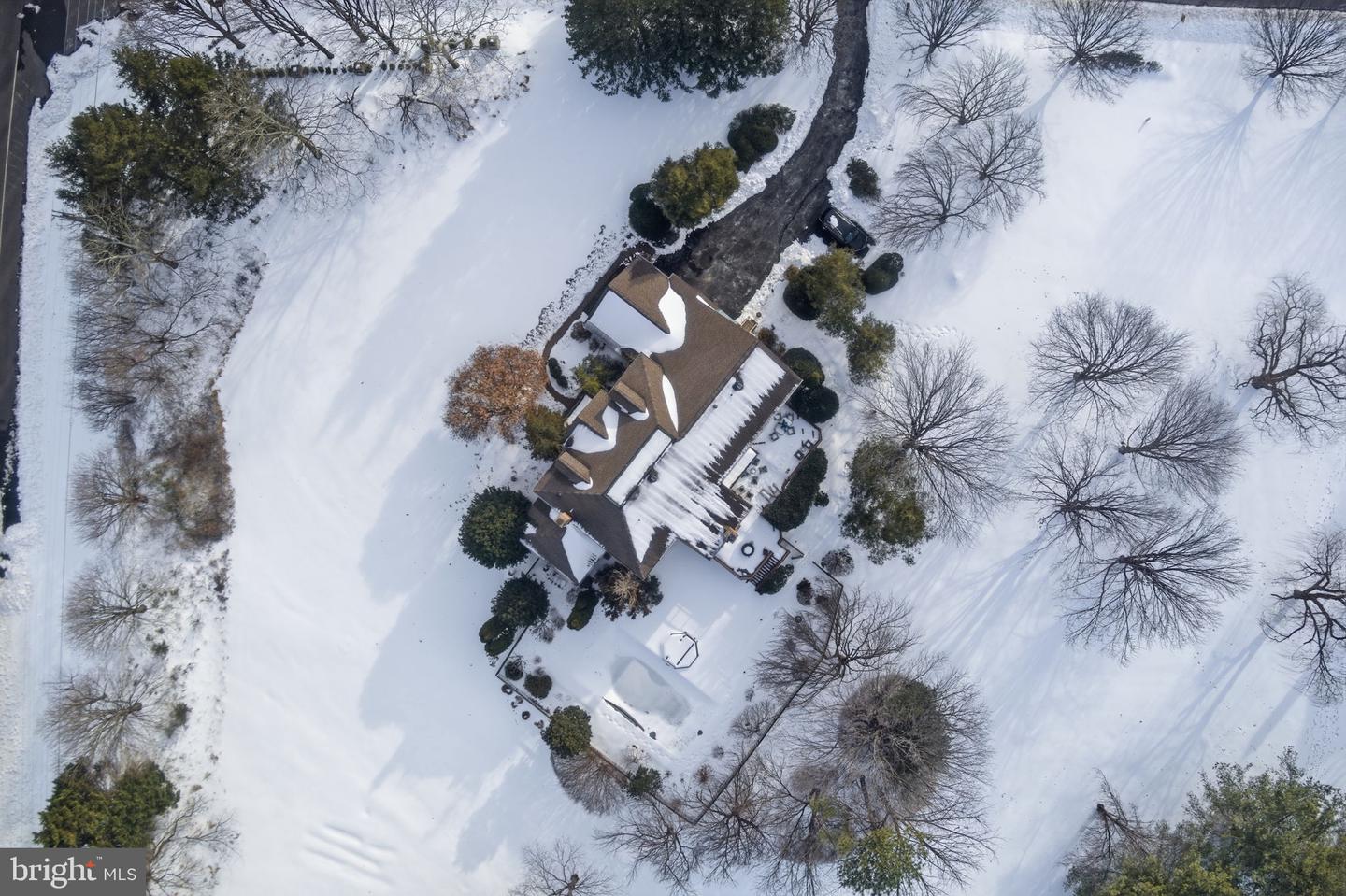 11500 GREAT FALLS WAY, GREAT FALLS, Virginia 22066, 5 Bedrooms Bedrooms, ,4 BathroomsBathrooms,Residential,For sale,11500 GREAT FALLS WAY,VAFX2279038 MLS # VAFX2279038