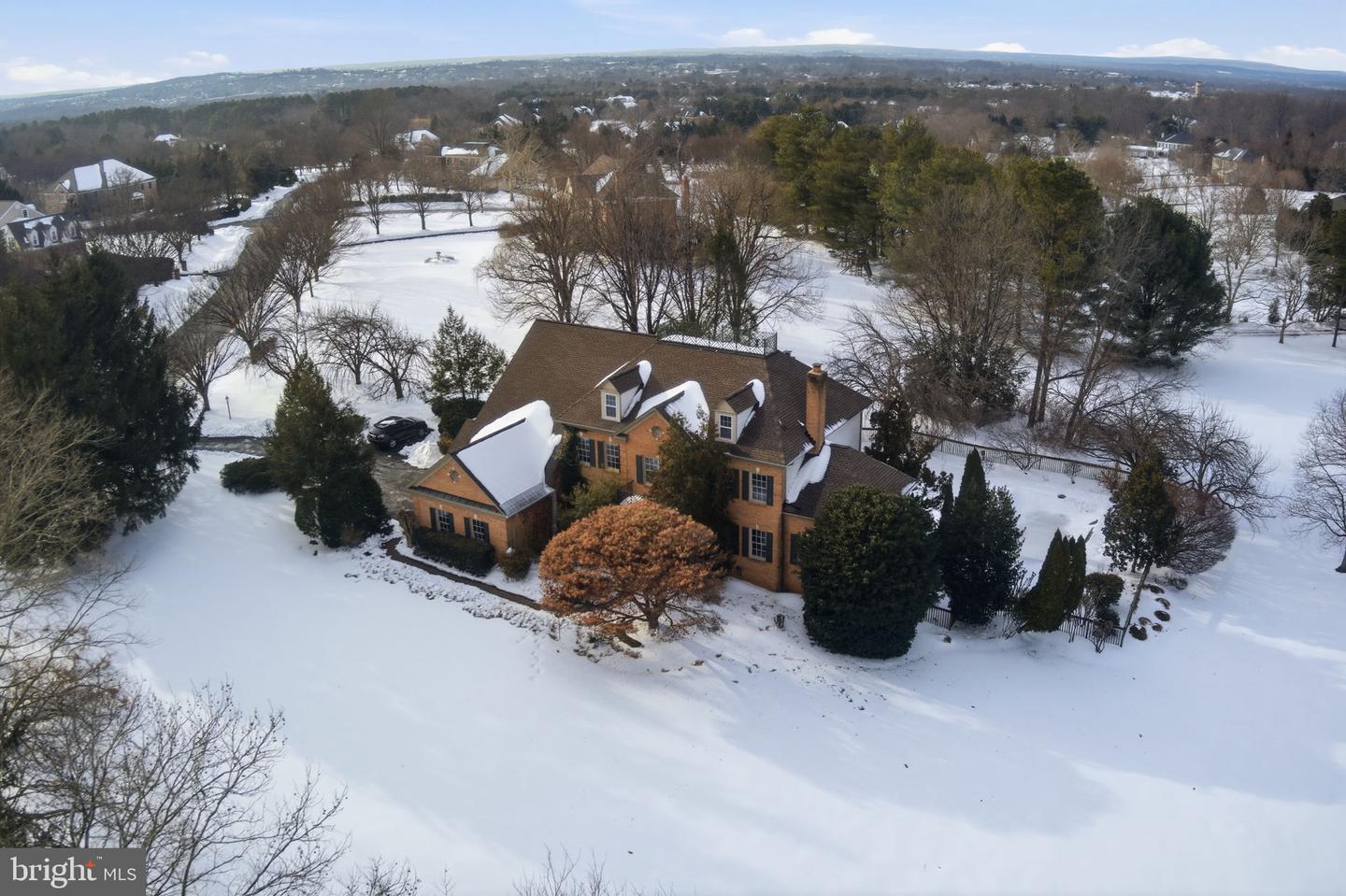 11500 GREAT FALLS WAY, GREAT FALLS, Virginia 22066, 5 Bedrooms Bedrooms, ,4 BathroomsBathrooms,Residential,For sale,11500 GREAT FALLS WAY,VAFX2279038 MLS # VAFX2279038