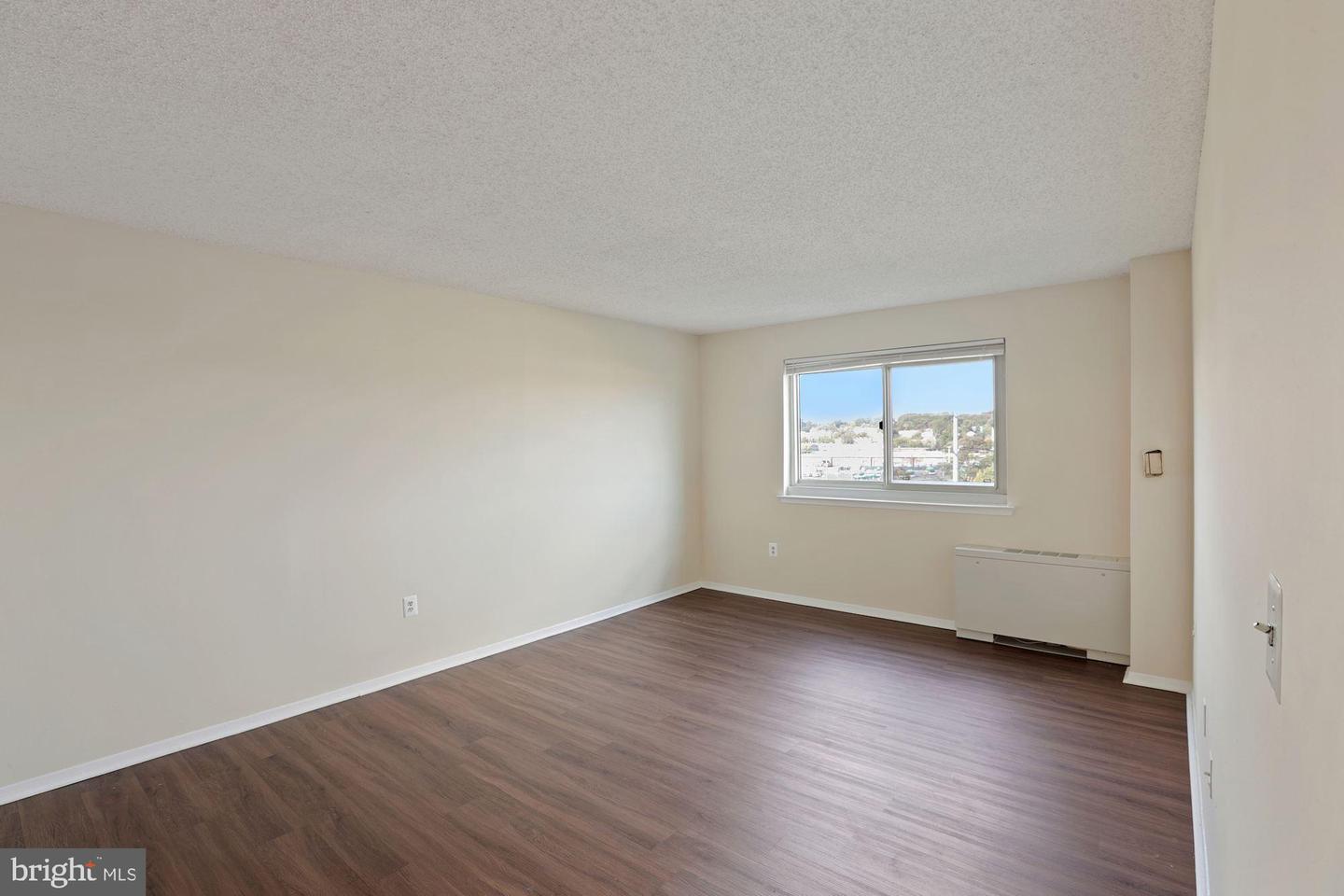 1225 MARTHA CUSTIS DR #807, ALEXANDRIA, Virginia 22302, 2 Bedrooms Bedrooms, ,2 BathroomsBathrooms,Residential,For sale,1225 MARTHA CUSTIS DR #807,VAAX2051830 MLS # VAAX2051830