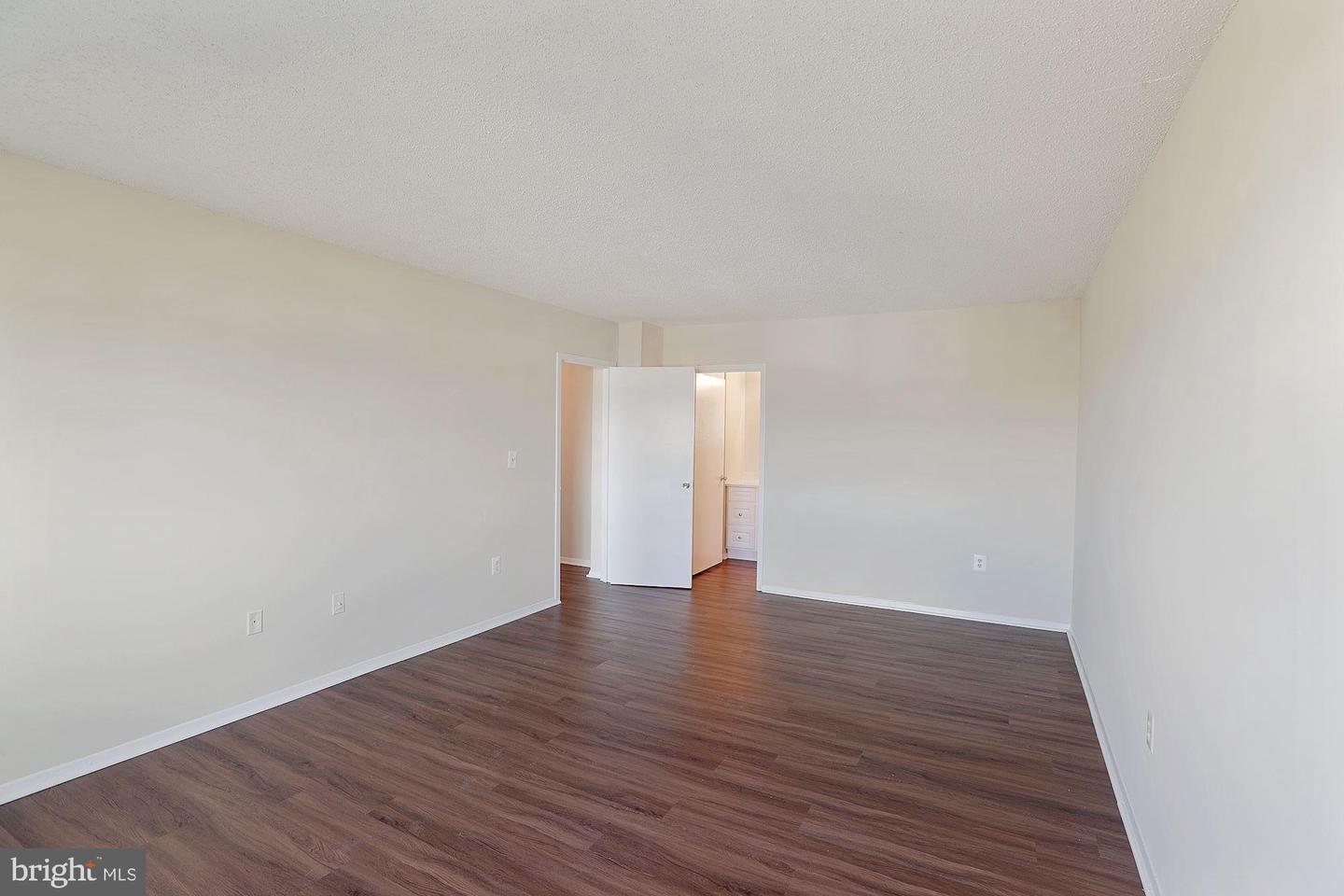 1225 MARTHA CUSTIS DR #807, ALEXANDRIA, Virginia 22302, 2 Bedrooms Bedrooms, ,2 BathroomsBathrooms,Residential,For sale,1225 MARTHA CUSTIS DR #807,VAAX2051830 MLS # VAAX2051830