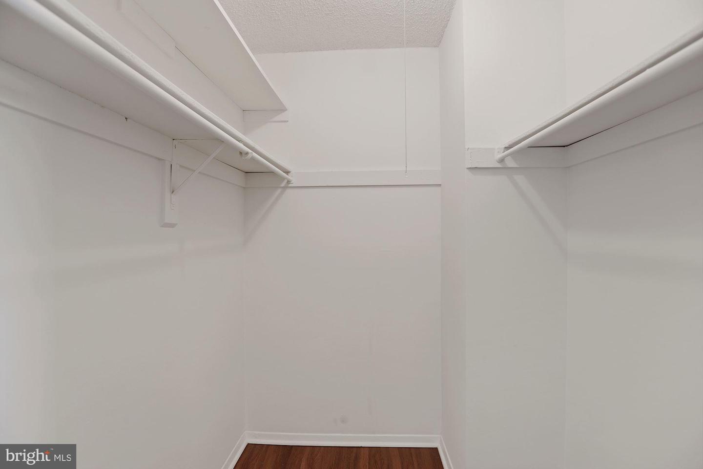 1225 MARTHA CUSTIS DR #807, ALEXANDRIA, Virginia 22302, 2 Bedrooms Bedrooms, ,2 BathroomsBathrooms,Residential,For sale,1225 MARTHA CUSTIS DR #807,VAAX2051830 MLS # VAAX2051830