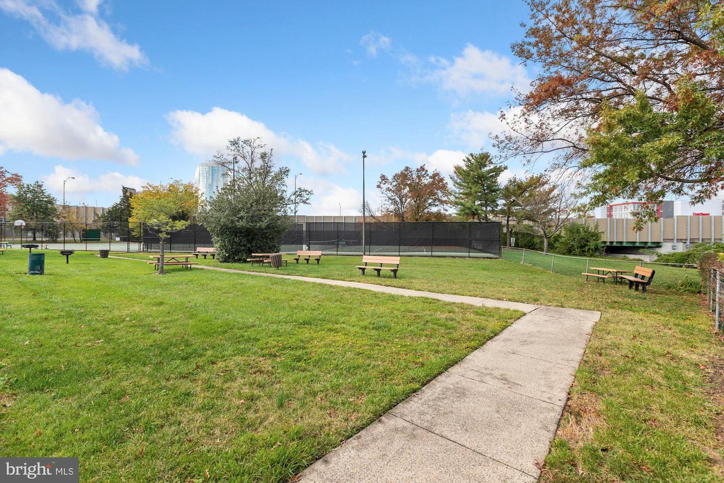 1225 MARTHA CUSTIS DR #807, ALEXANDRIA, Virginia 22302, 2 Bedrooms Bedrooms, ,2 BathroomsBathrooms,Residential,For sale,1225 MARTHA CUSTIS DR #807,VAAX2051830 MLS # VAAX2051830