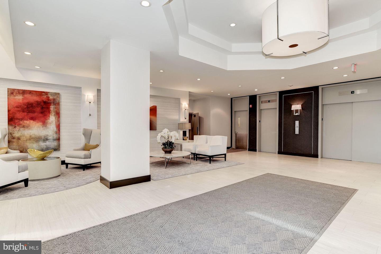 1225 MARTHA CUSTIS DR #807, ALEXANDRIA, Virginia 22302, 2 Bedrooms Bedrooms, ,2 BathroomsBathrooms,Residential,For sale,1225 MARTHA CUSTIS DR #807,VAAX2051830 MLS # VAAX2051830